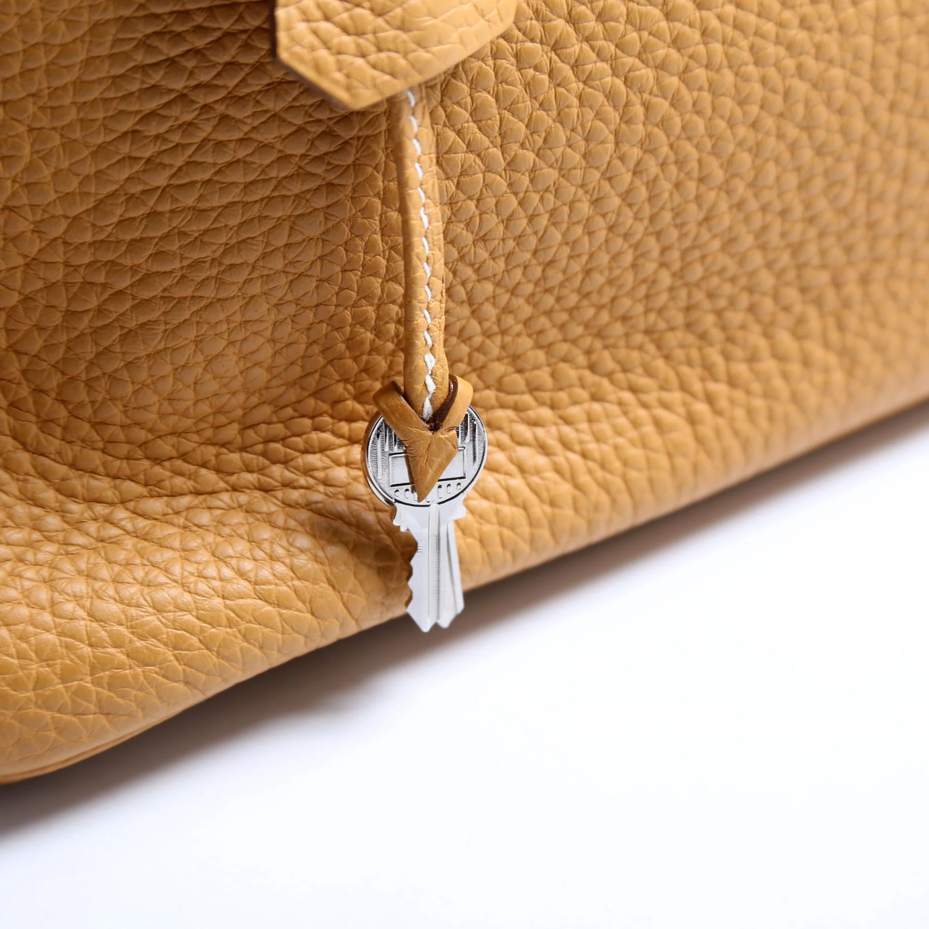 Taurillon Clemence Birkin 30 Natural Sable/Silver - Image 8