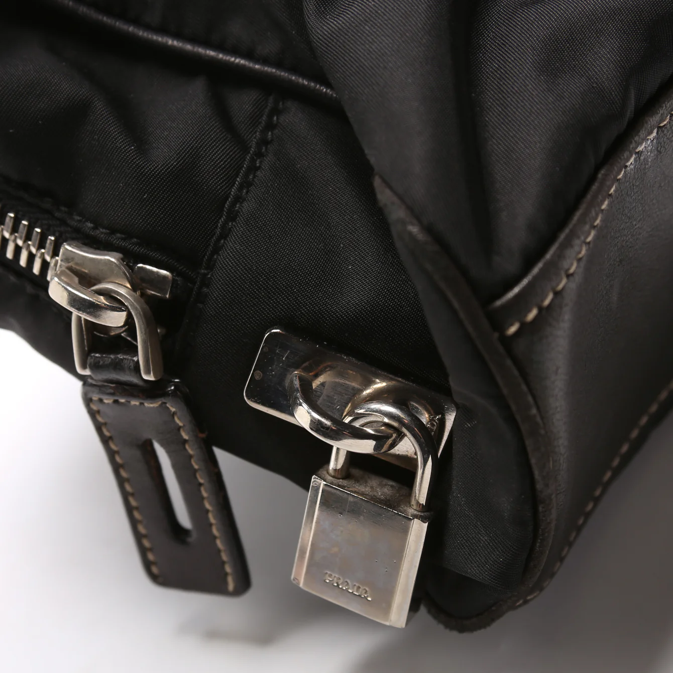 Tessuto Nylon/Leather Shoulder Bag Vintage Black - Image 7