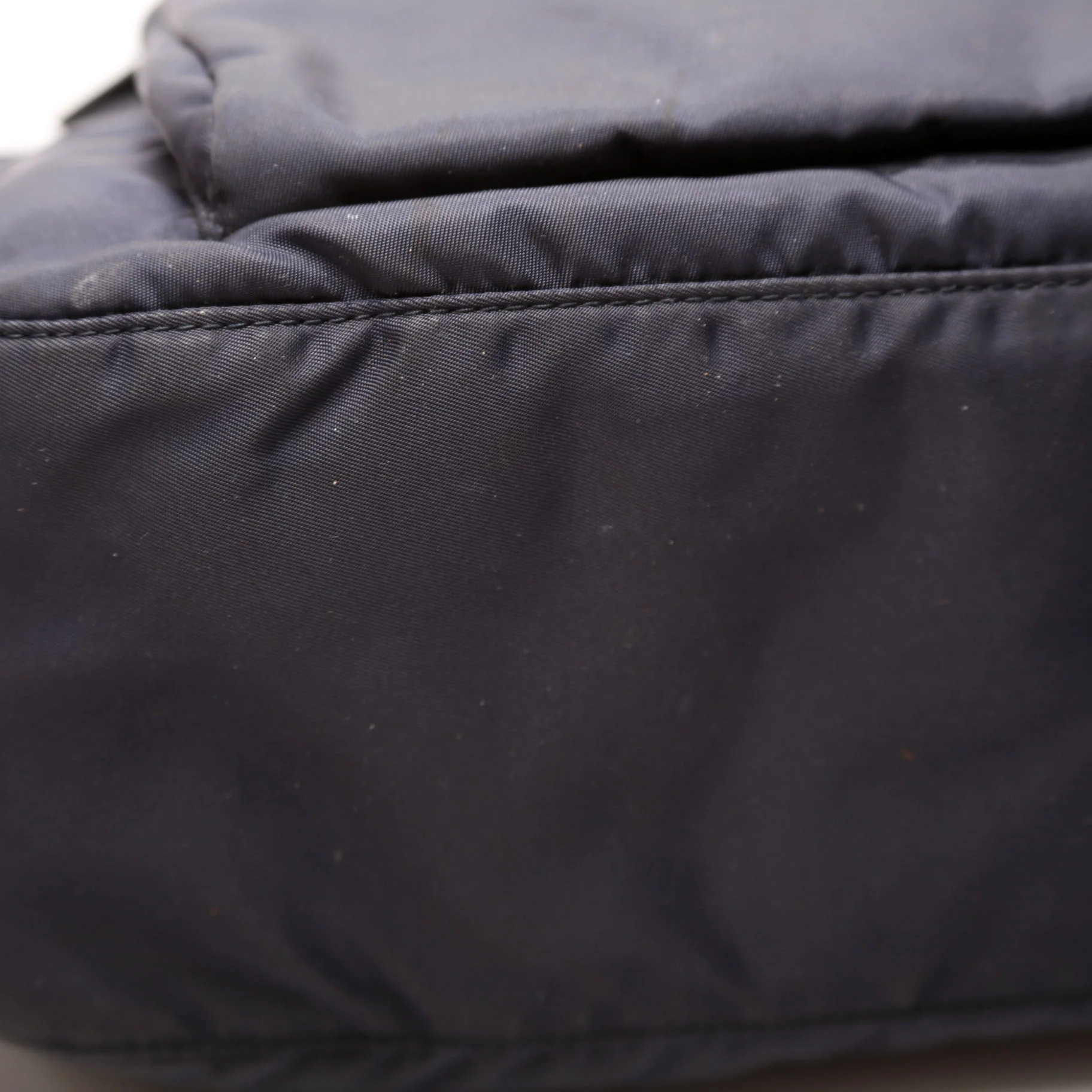 Tessuto Nylon Saffiano Messenger Bag Navy - Image 5