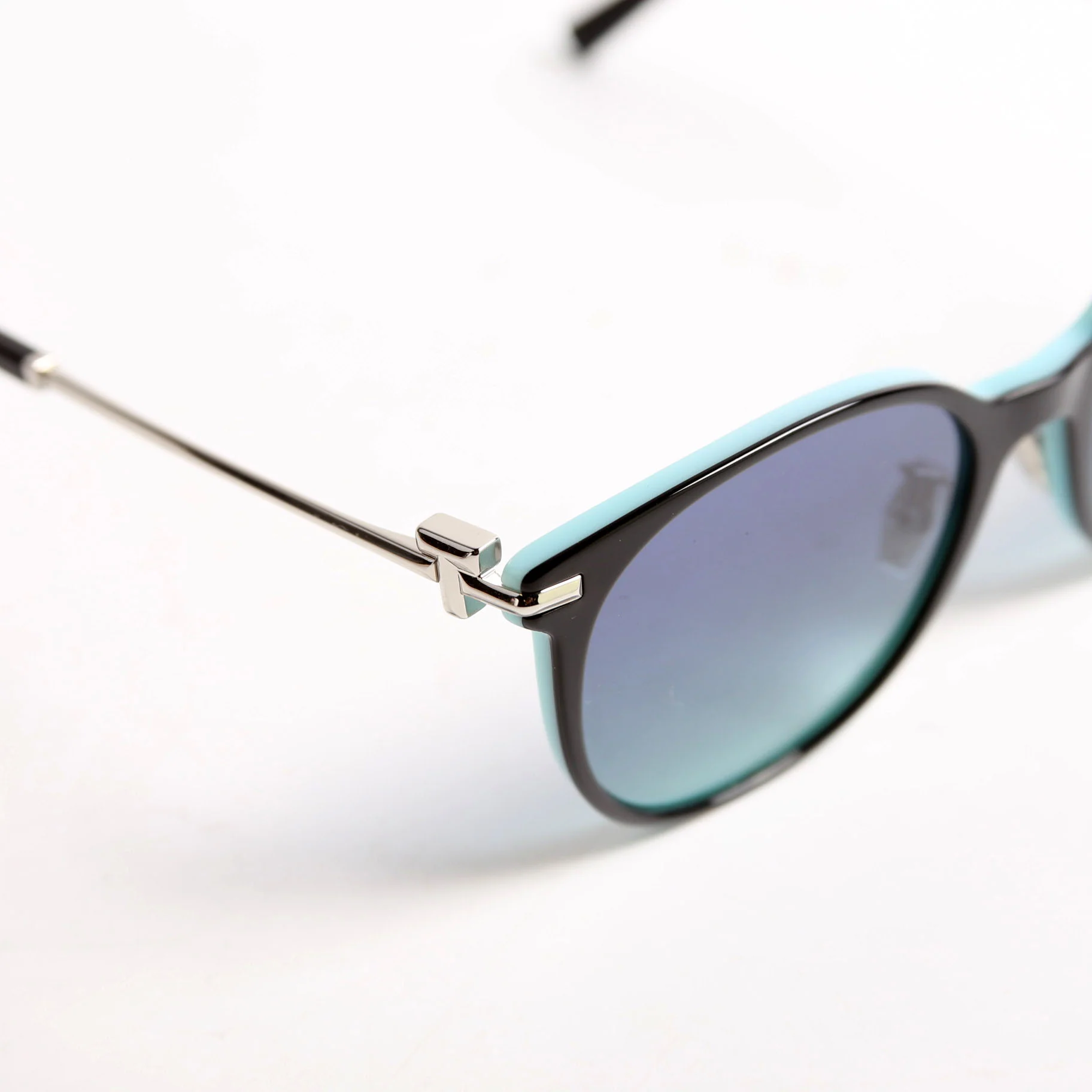 TF4224-D Round Sunglasses Black/Navy - Image 5
