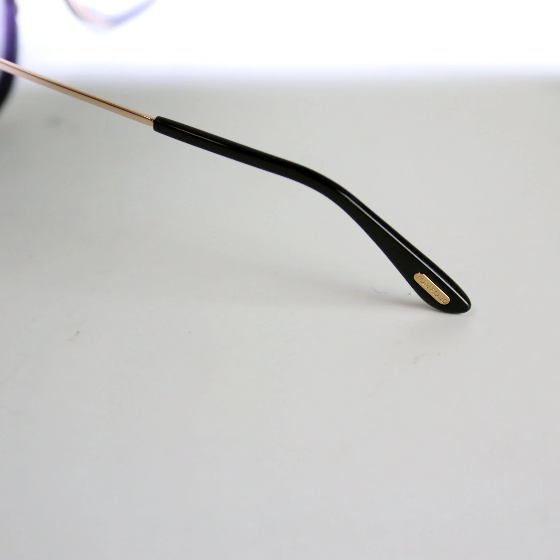 TF573 Lara Sunglasses Black/Gold - Image 3