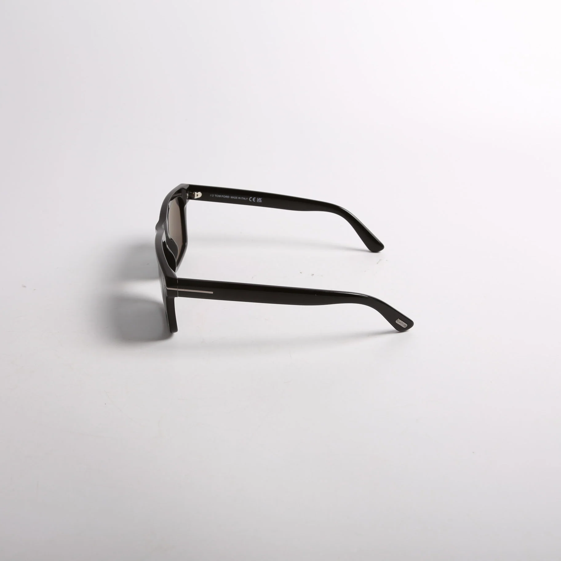 TF906-N Buckley-02 Sunglasses Black - Image 2