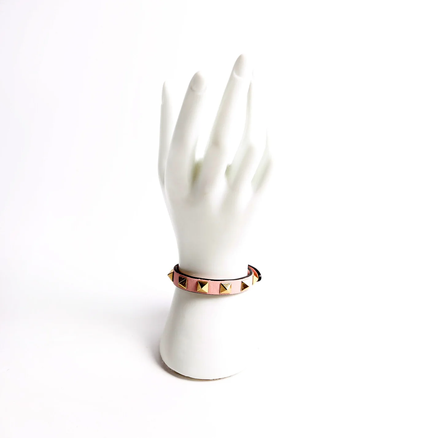 The Rockstud Leather Bracelet Pink - Image 6