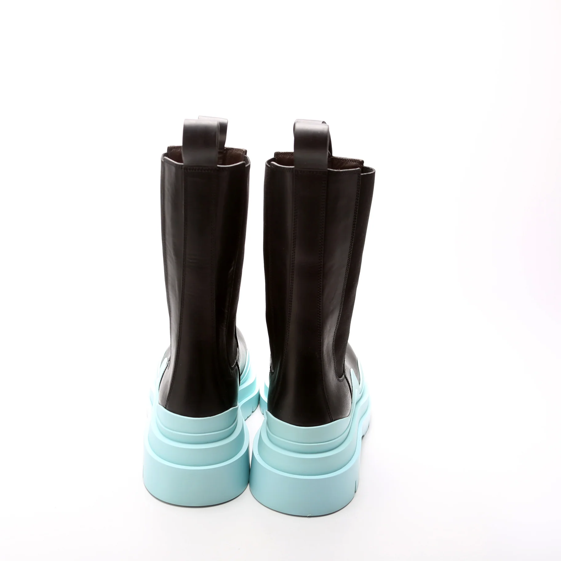 The Tire Chelsea Boots Size 39.5 - Image 4