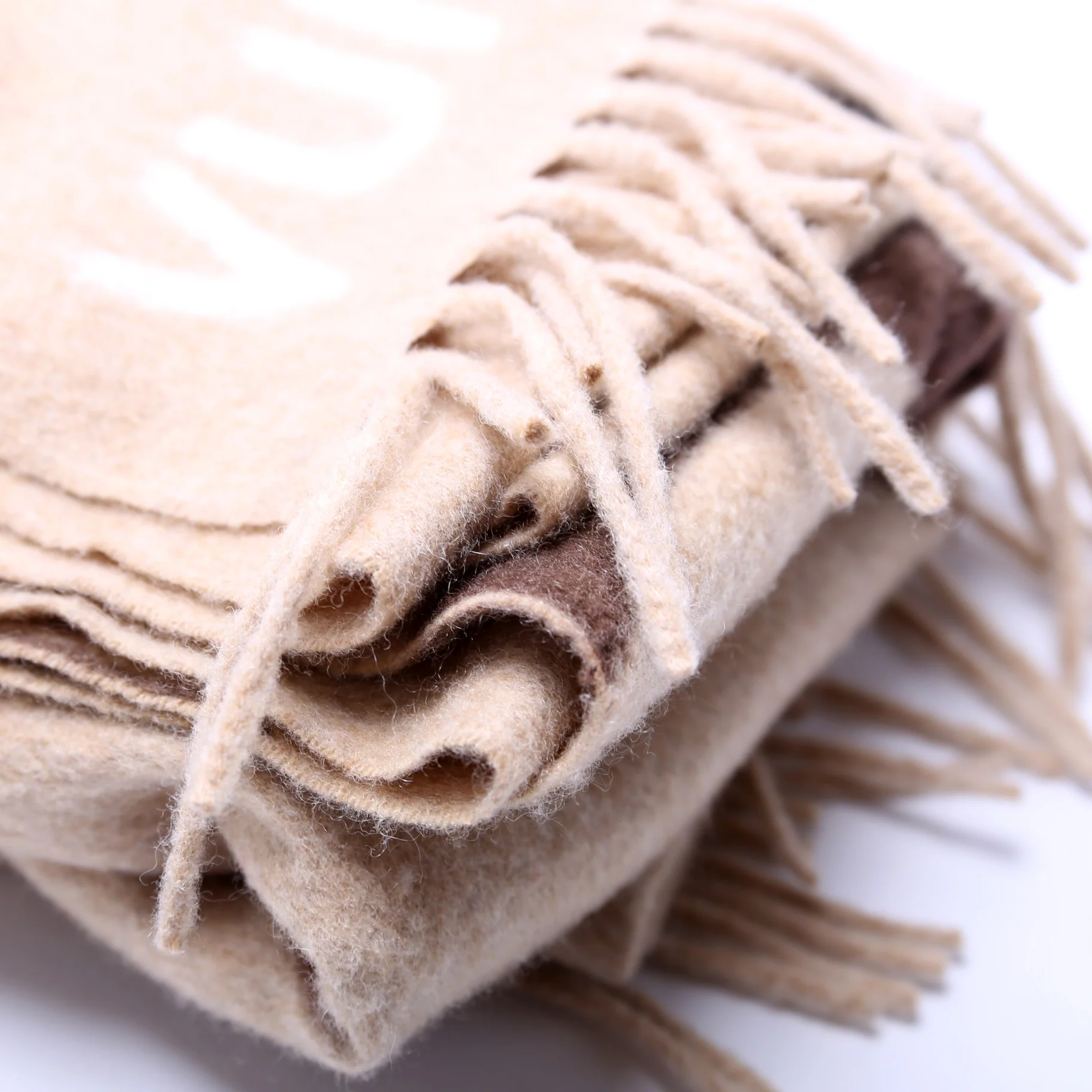 The Ultimate Scarf Cashmere/Wool Scarf Beige - Image 3