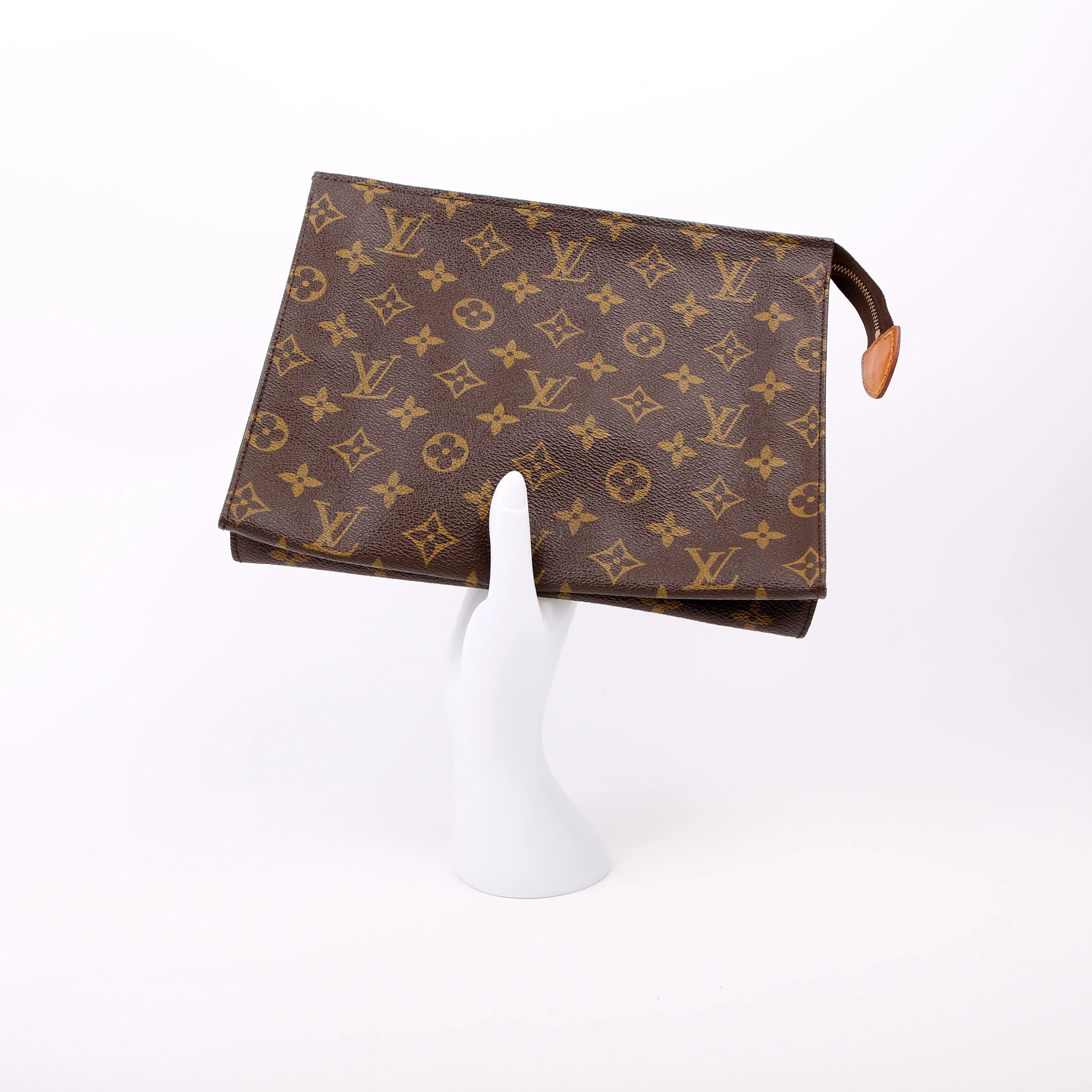 Toiletry Pouch 26 Monogram Vintage - Image 15