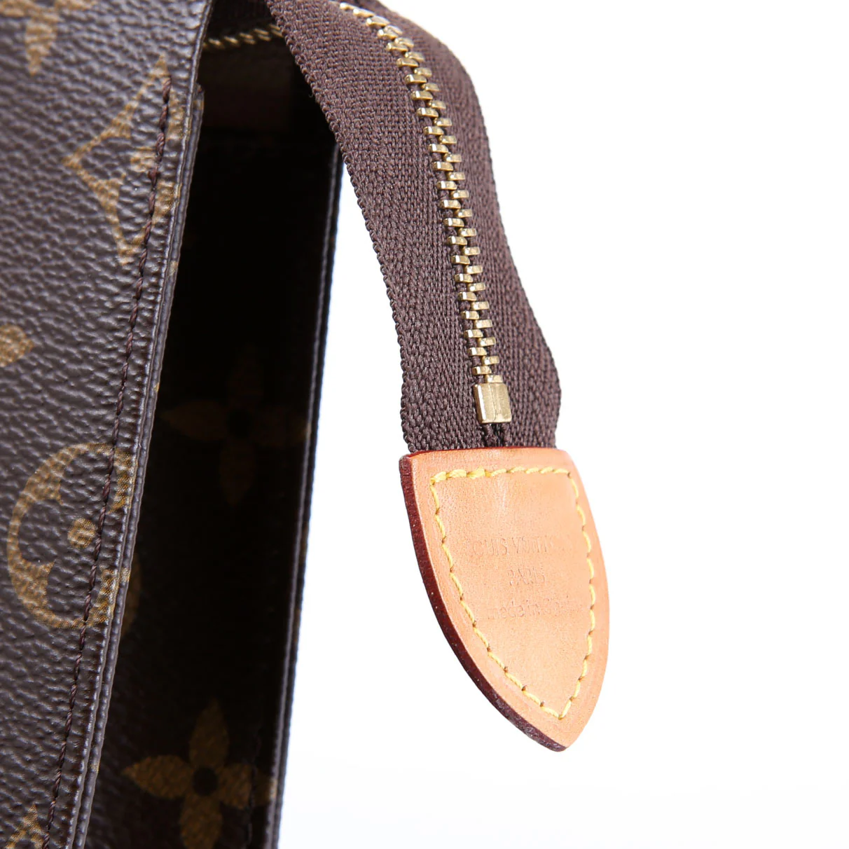 Toiletry Pouch 26 Newer Monogram - Image 7