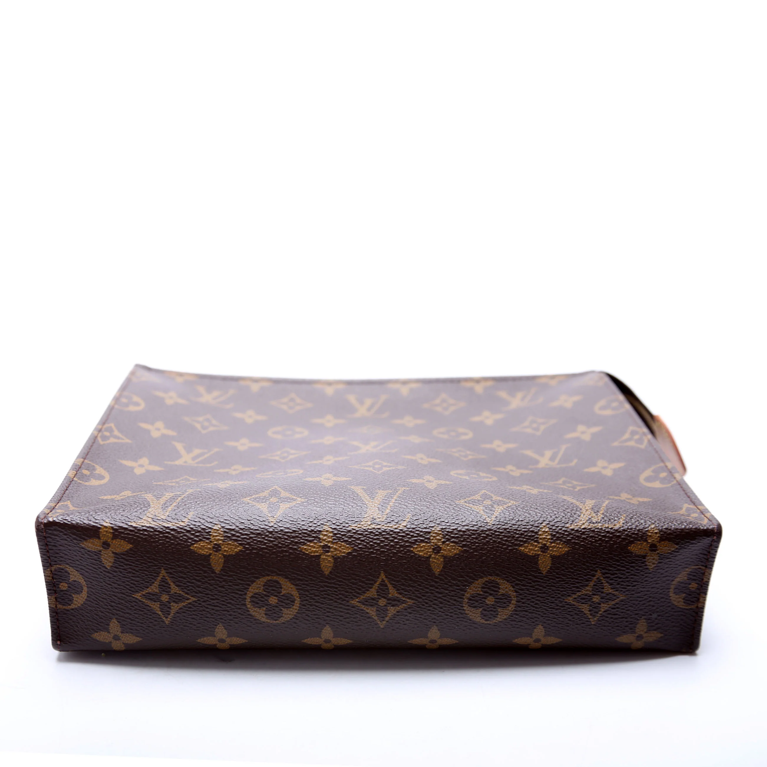 Toiletry Pouch 26 Newer Monogram - Image 4