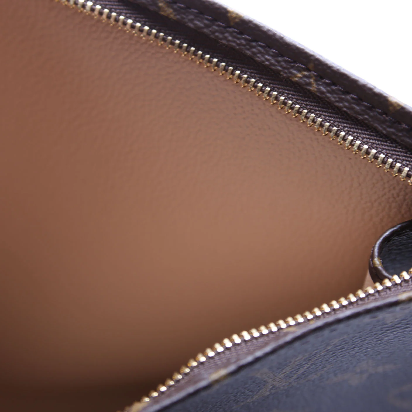 Toiletry Pouch 26 Newer Monogram - Image 8