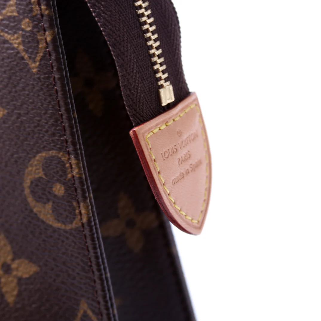 Toiletry Pouch 26 Newer Monogram - Image 7