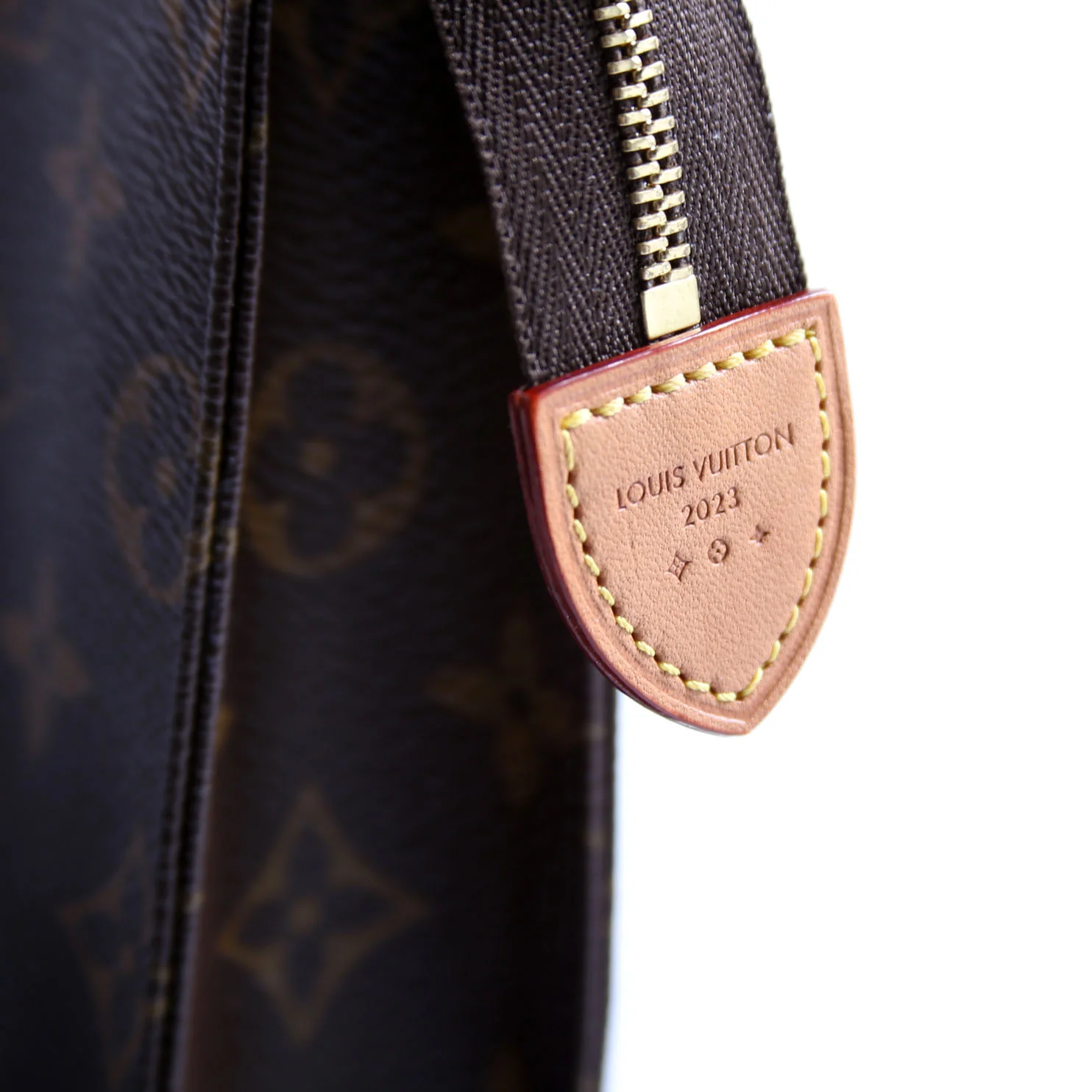 Toiletry Pouch 26 Newer Monogram - Image 10