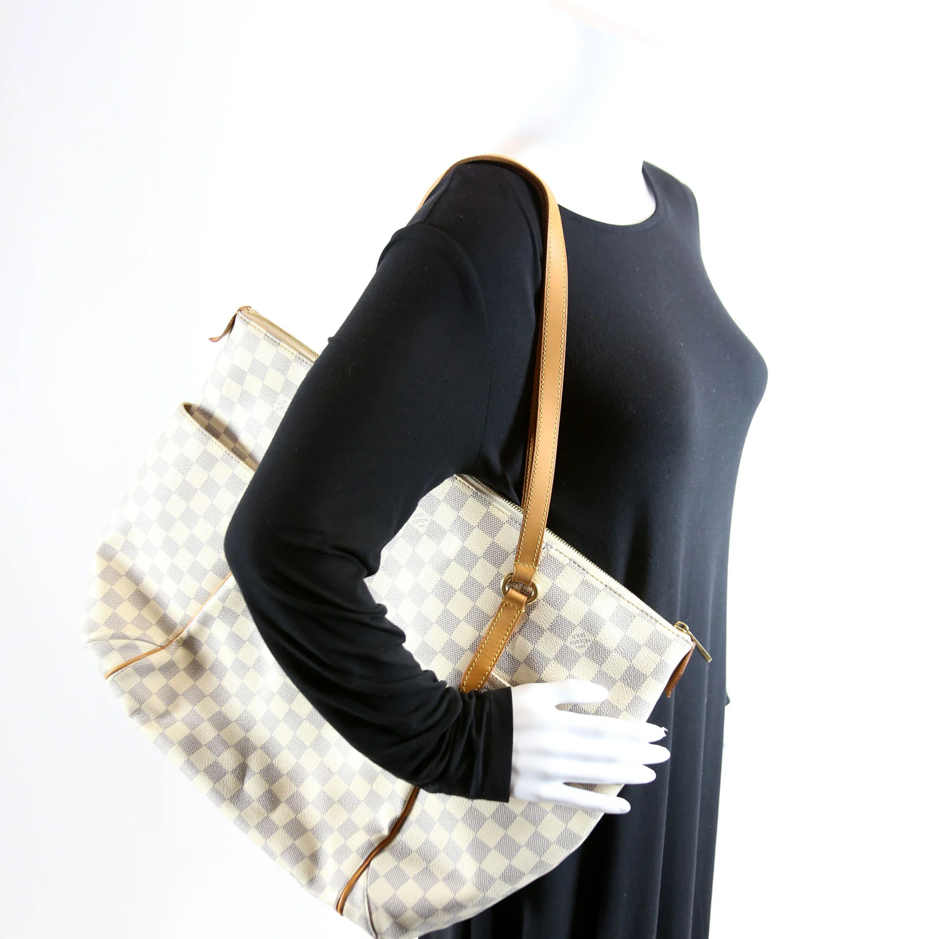 Totally GM Damier Azur - Image 11