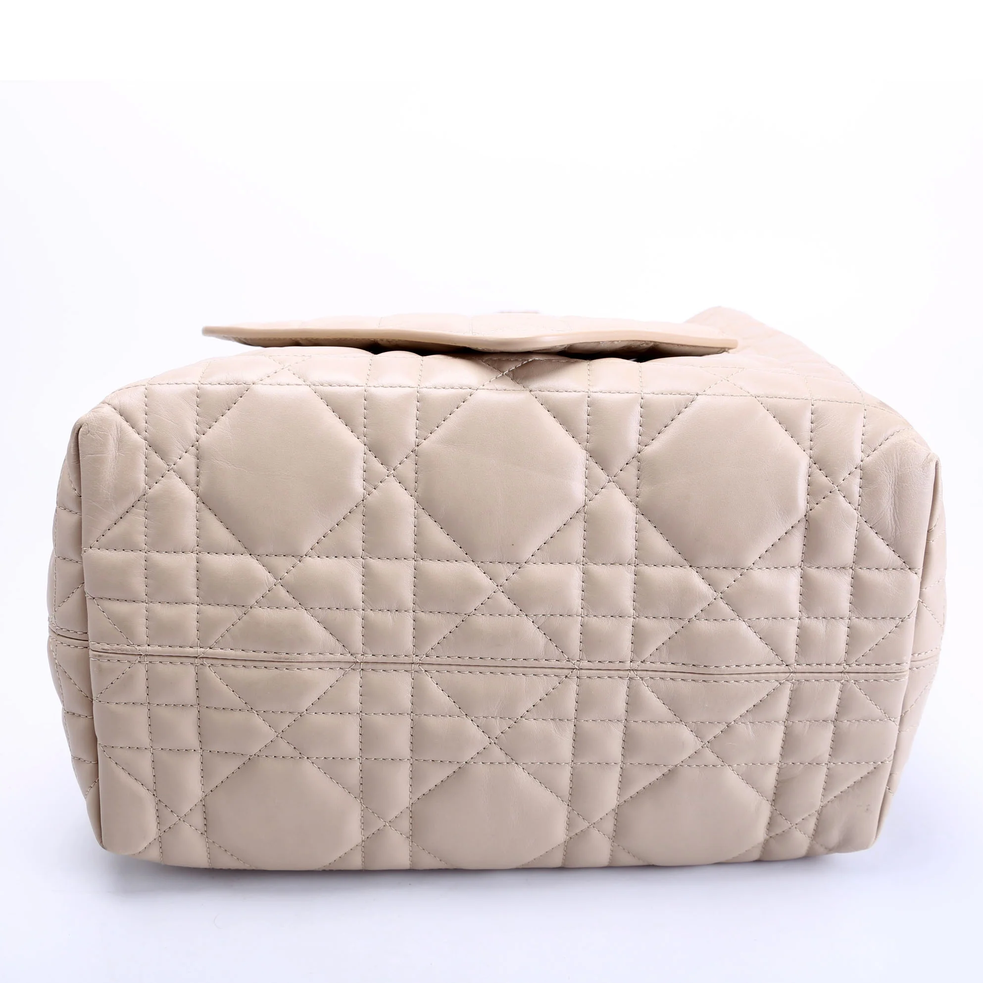 Toujours Medium Macrocannage Calfskin Bag Beige - Image 4