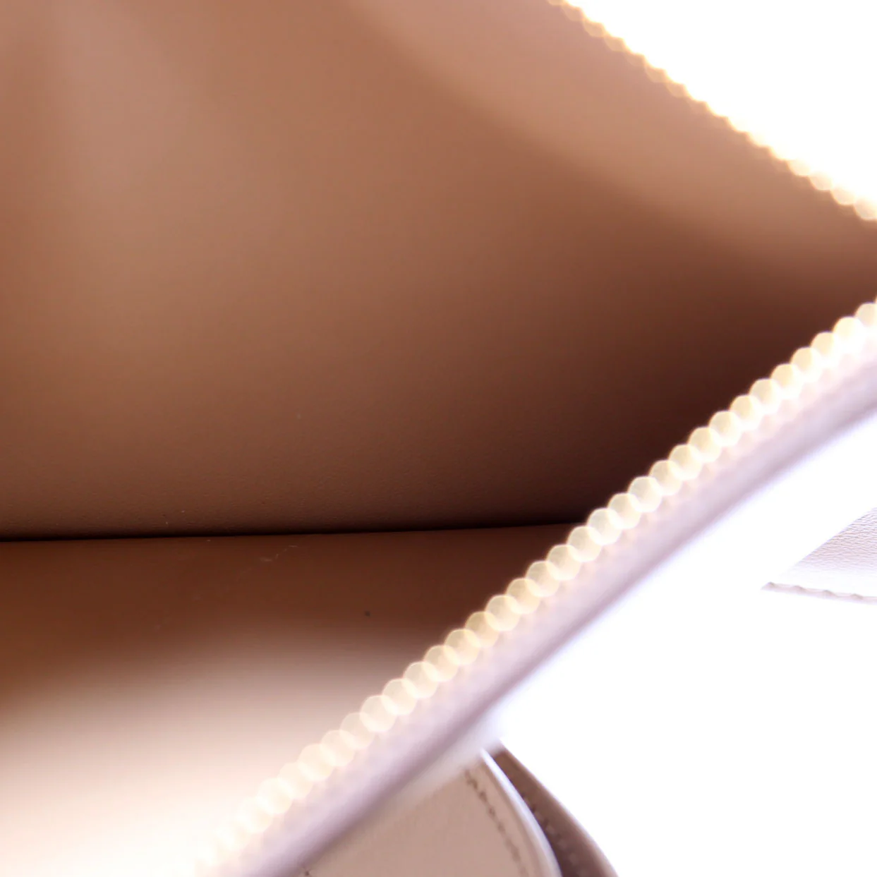 Toujours Medium Tweed Beige - Image 9