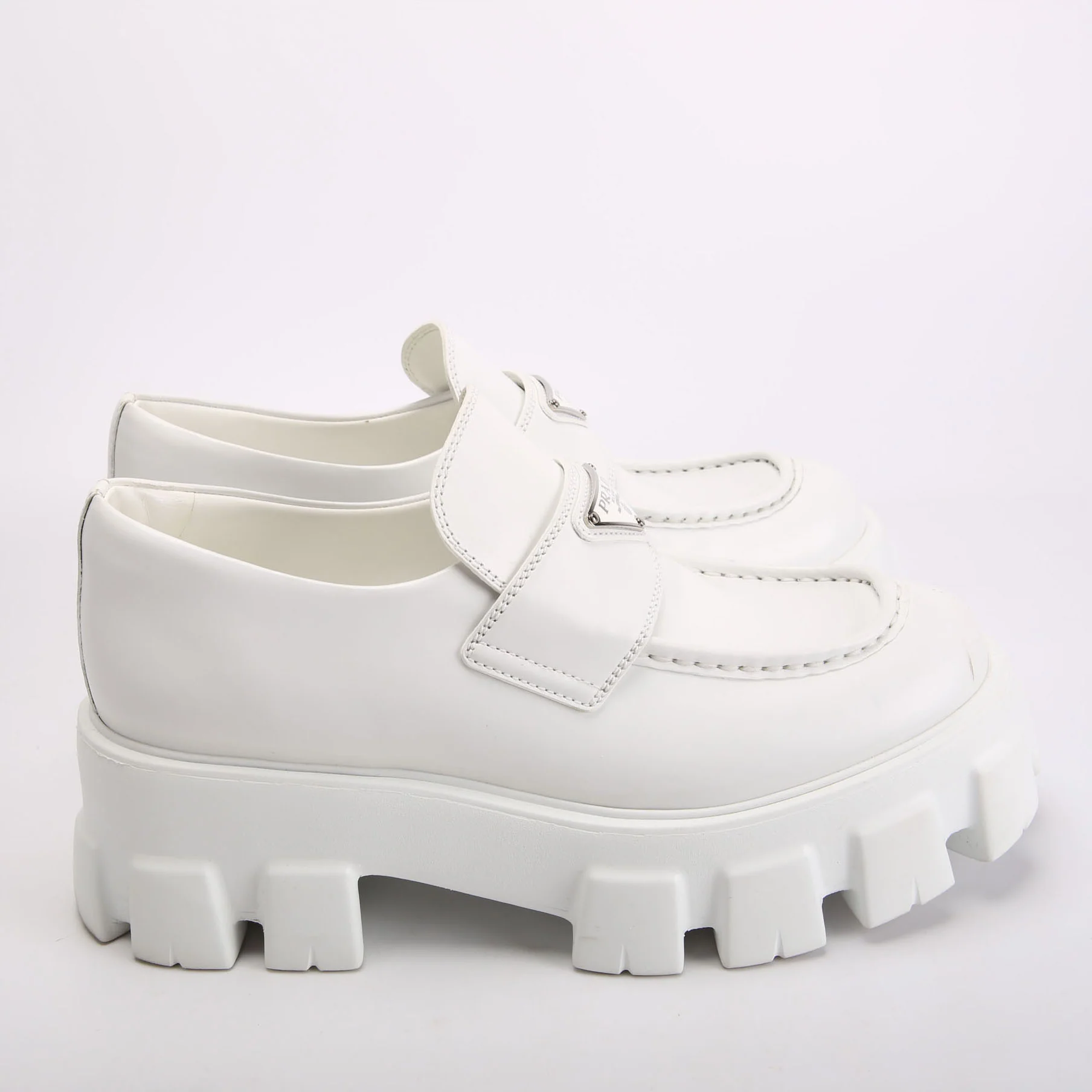 Triangle Logo Monolith Loafers Size 39 White - Image 3
