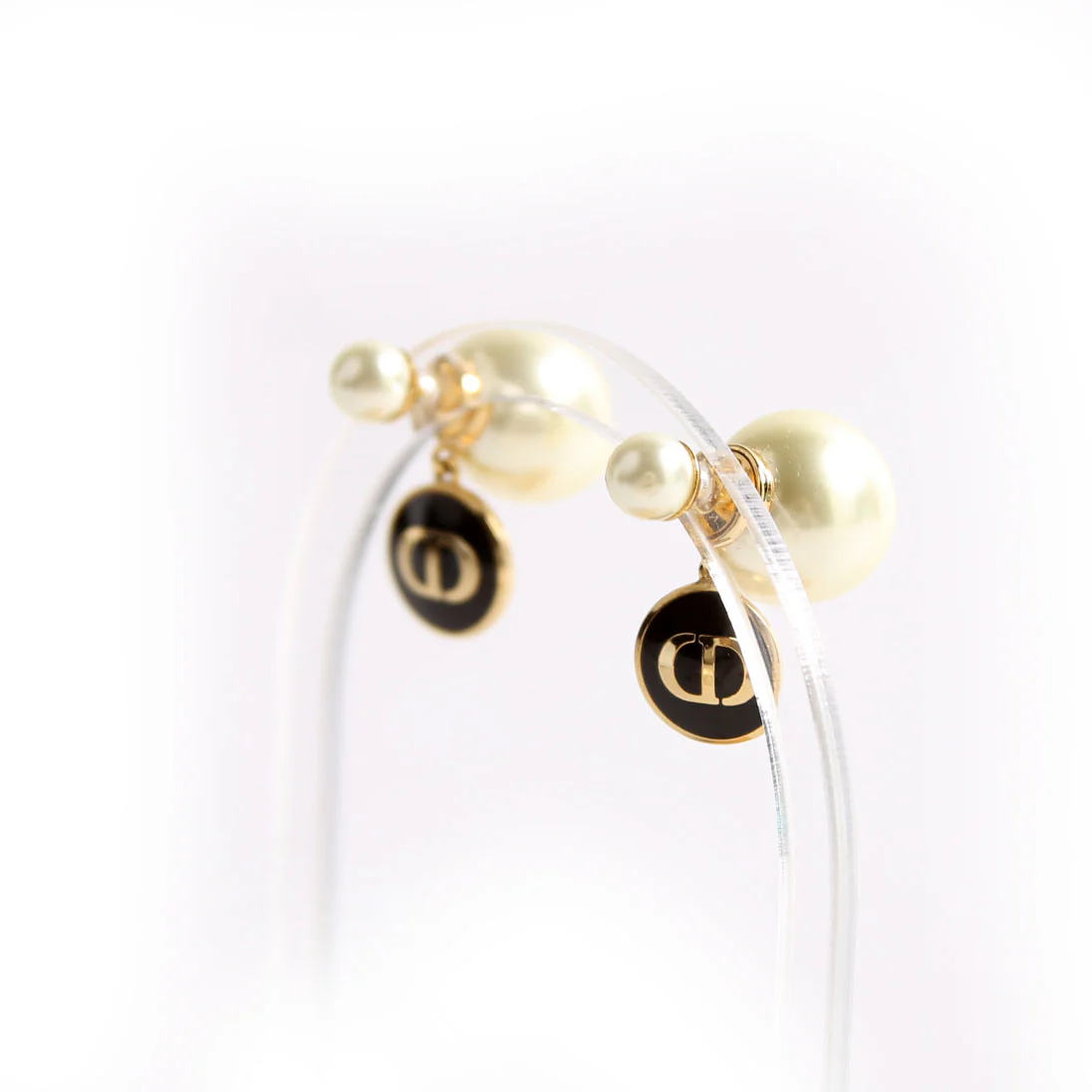 Tribales Resin Pearl CD Earrings Pearl/Black - Image 2