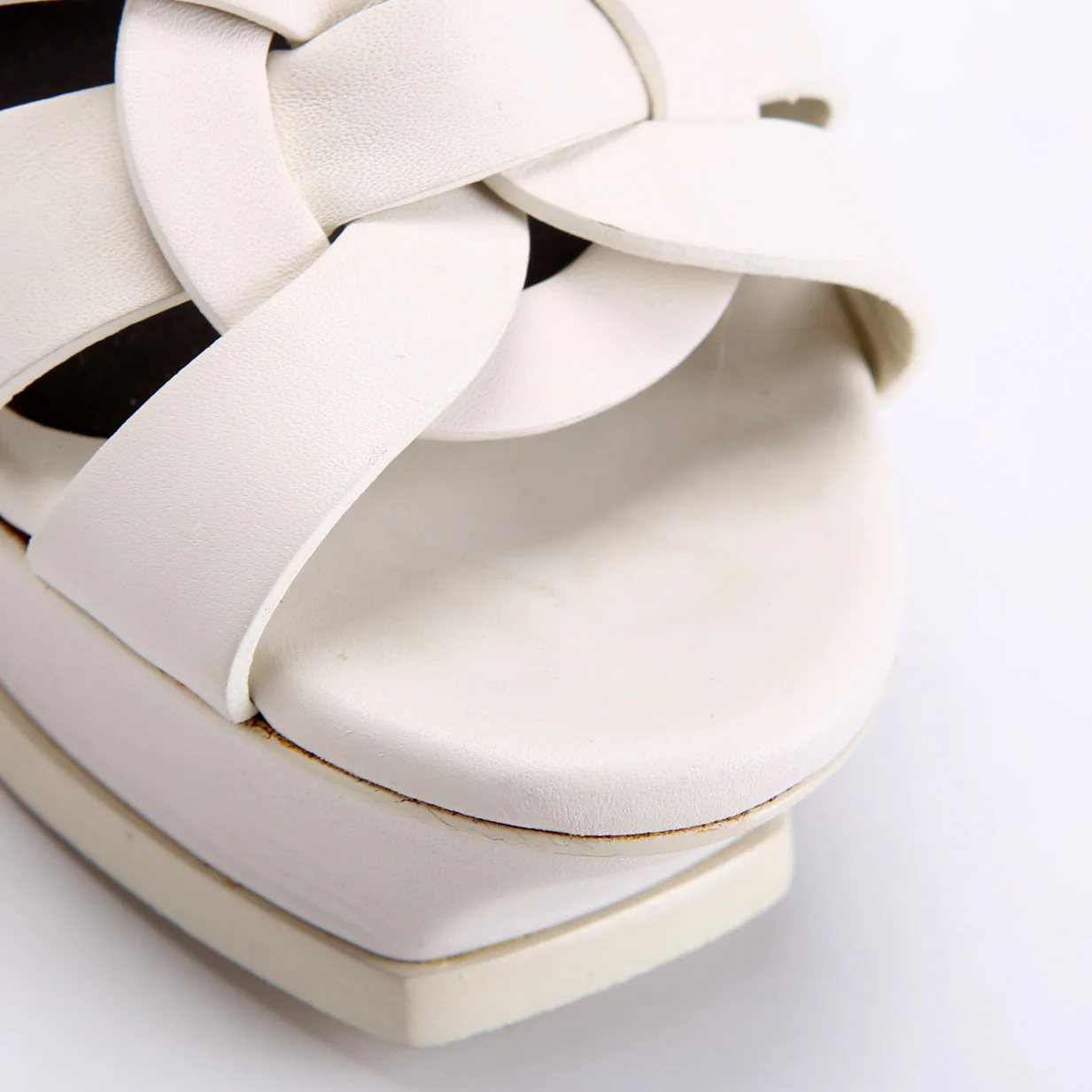 Tribute Platform Sandals Heels Size 37 White - Image 5