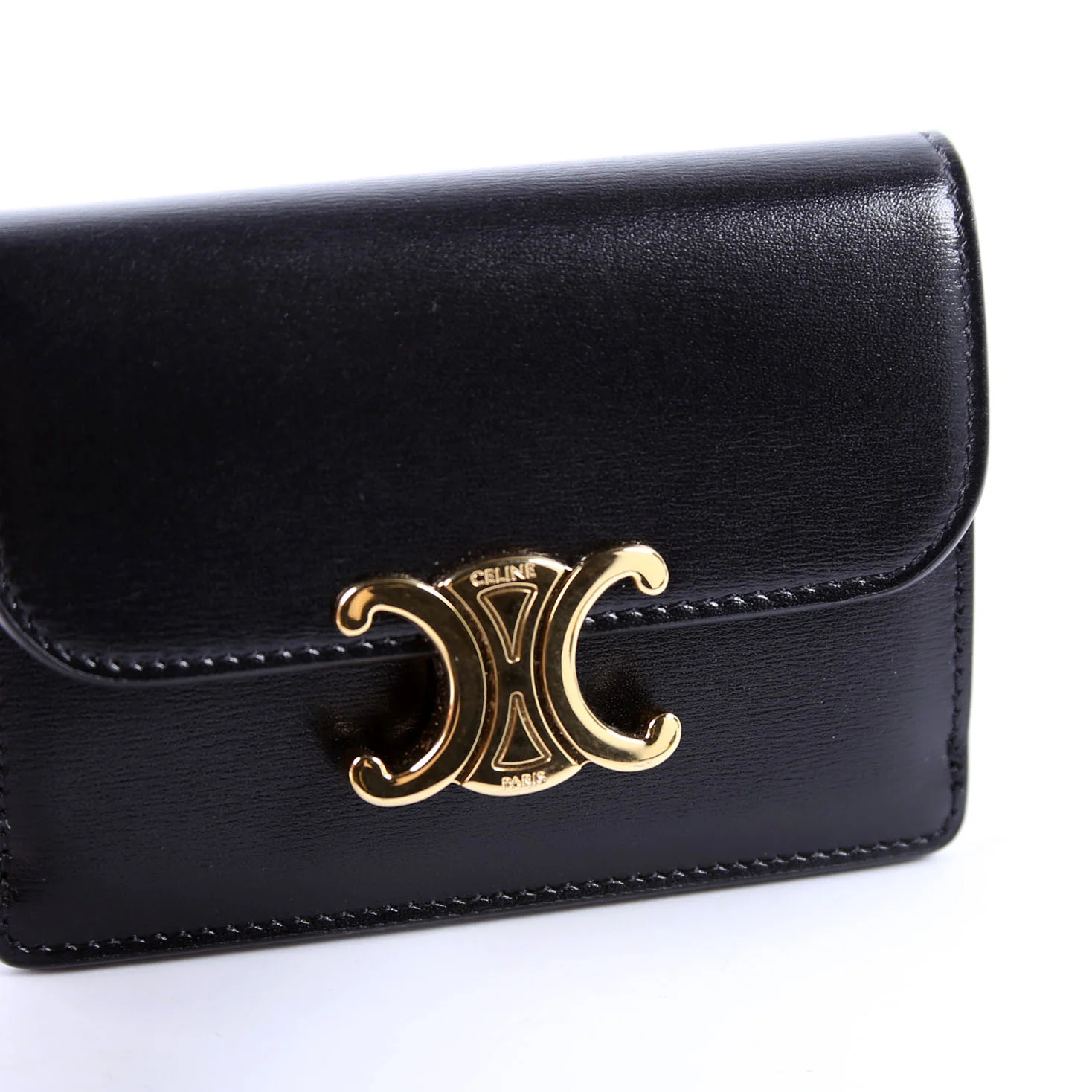 Triomphe Calf Flap Card Holder Black - Image 10