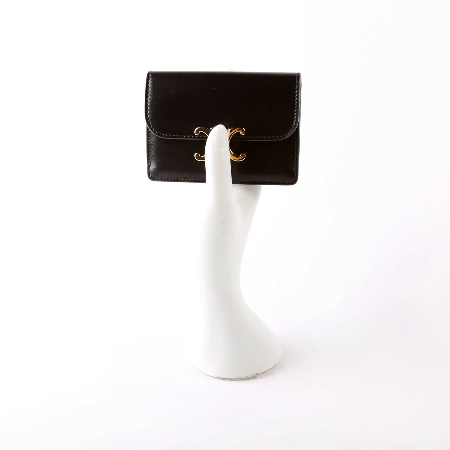 Triomphe Calf Flap Card Holder Black - Image 13