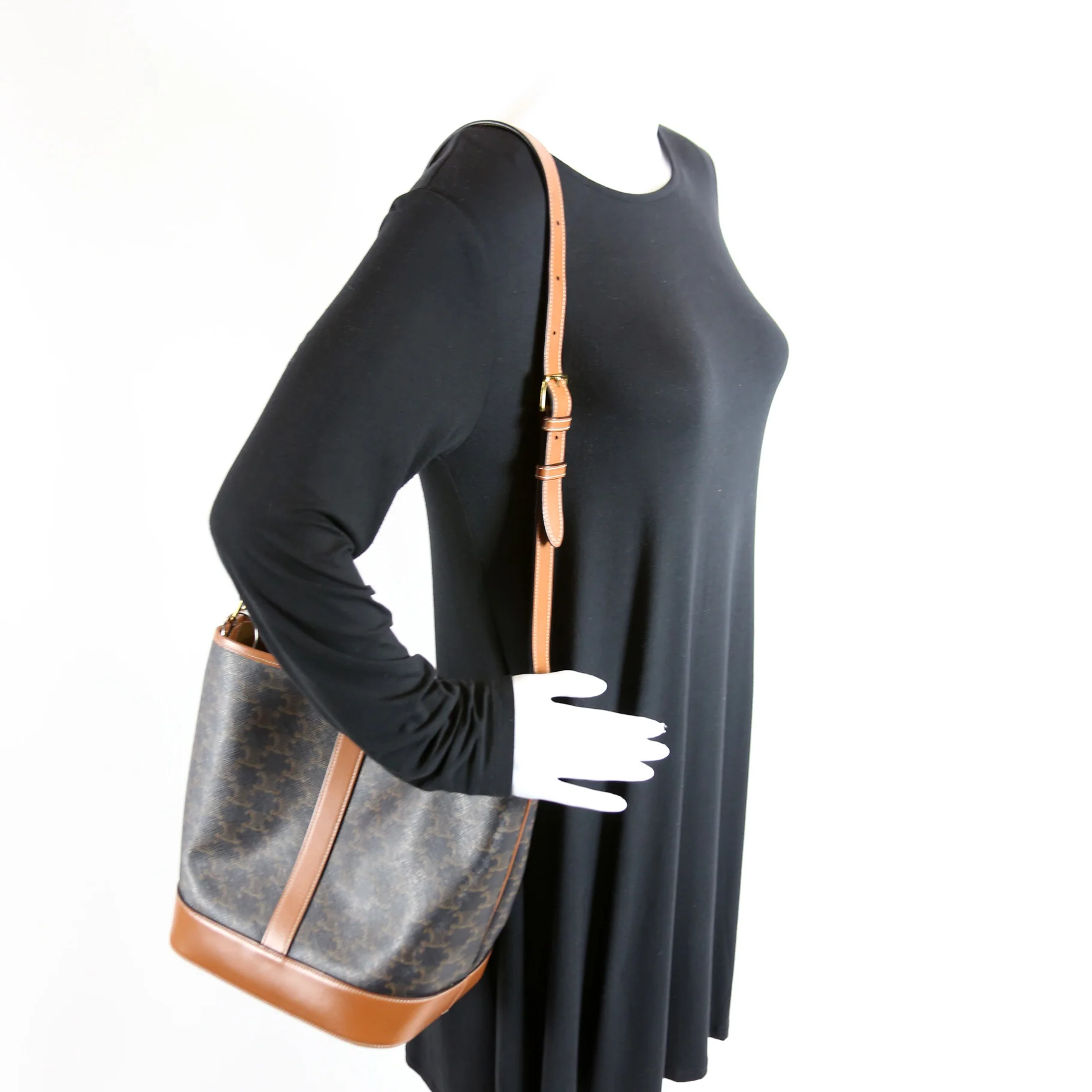 Triomphe Medium Bucket Bag - Image 9