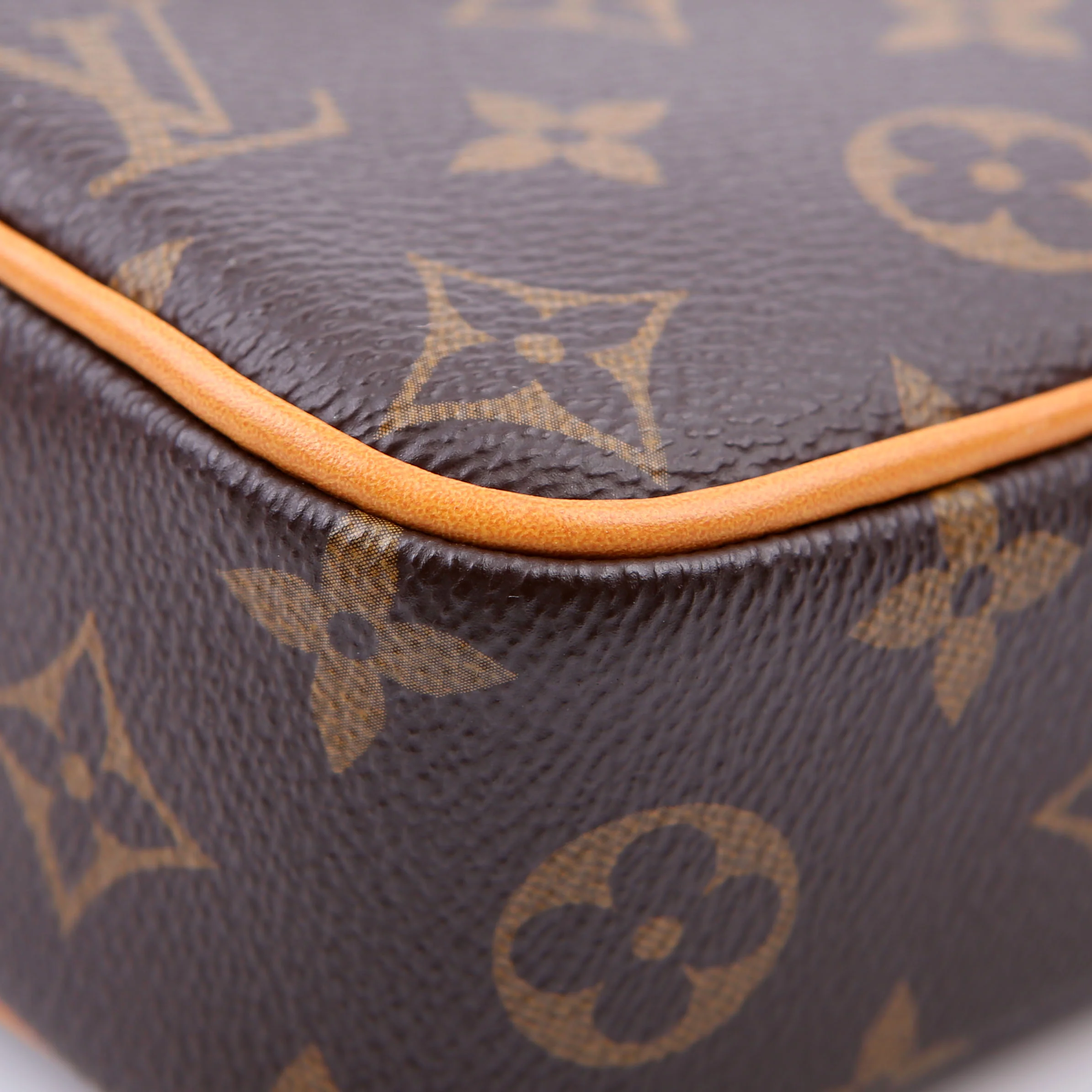 Trocadero Wearable Wallet Monogram - Image 7
