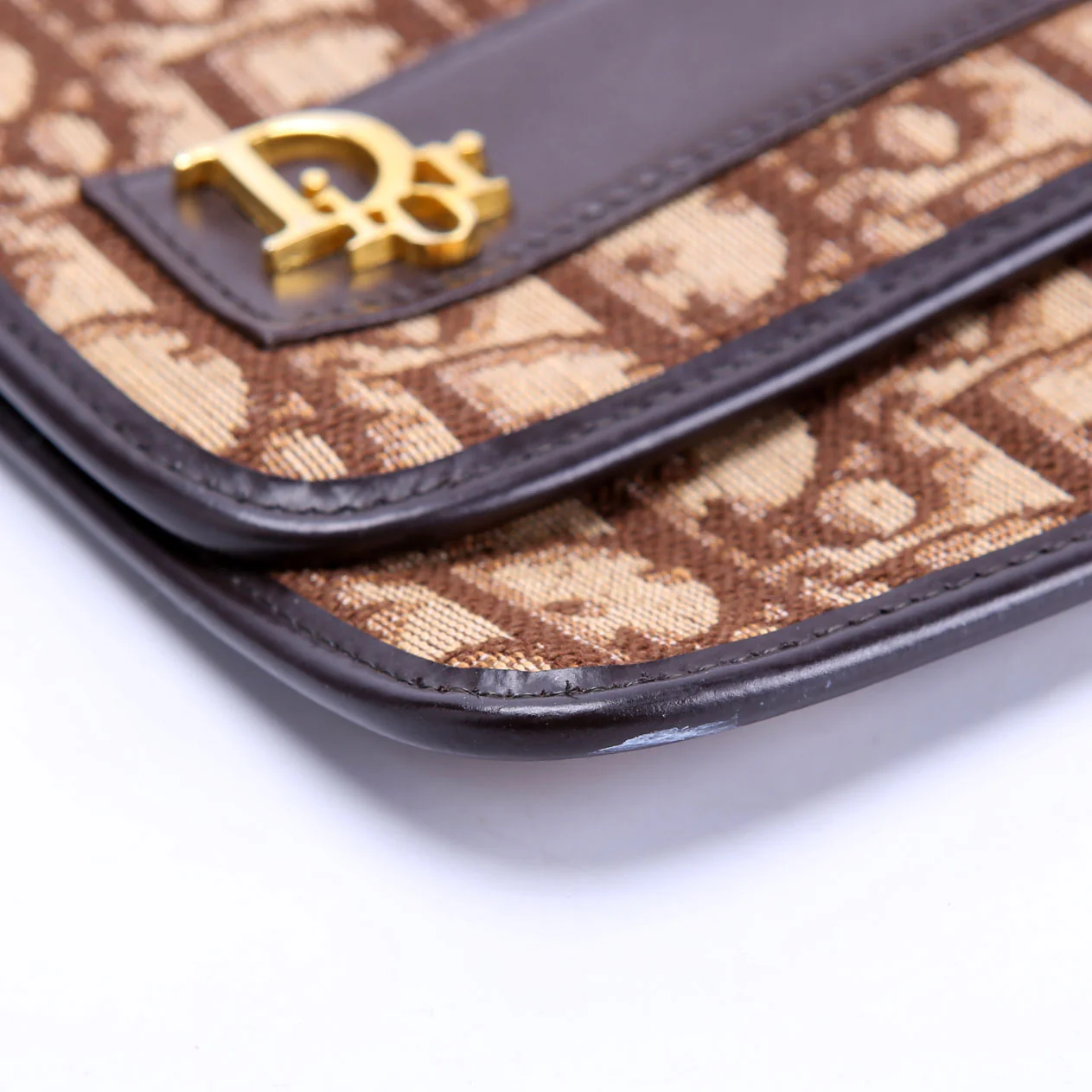 Trotter Frame Flap Clutch Vintage Brown/Beige - Image 5