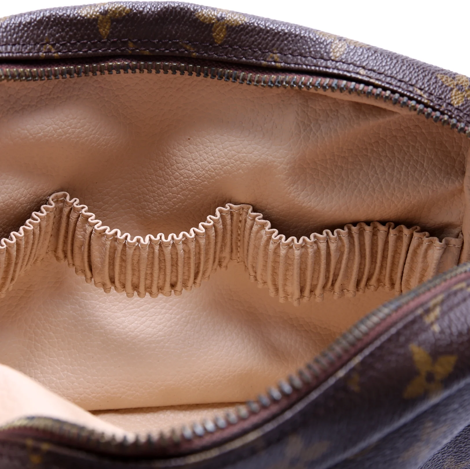 Trousse Toilette 23 Monogram - Image 9