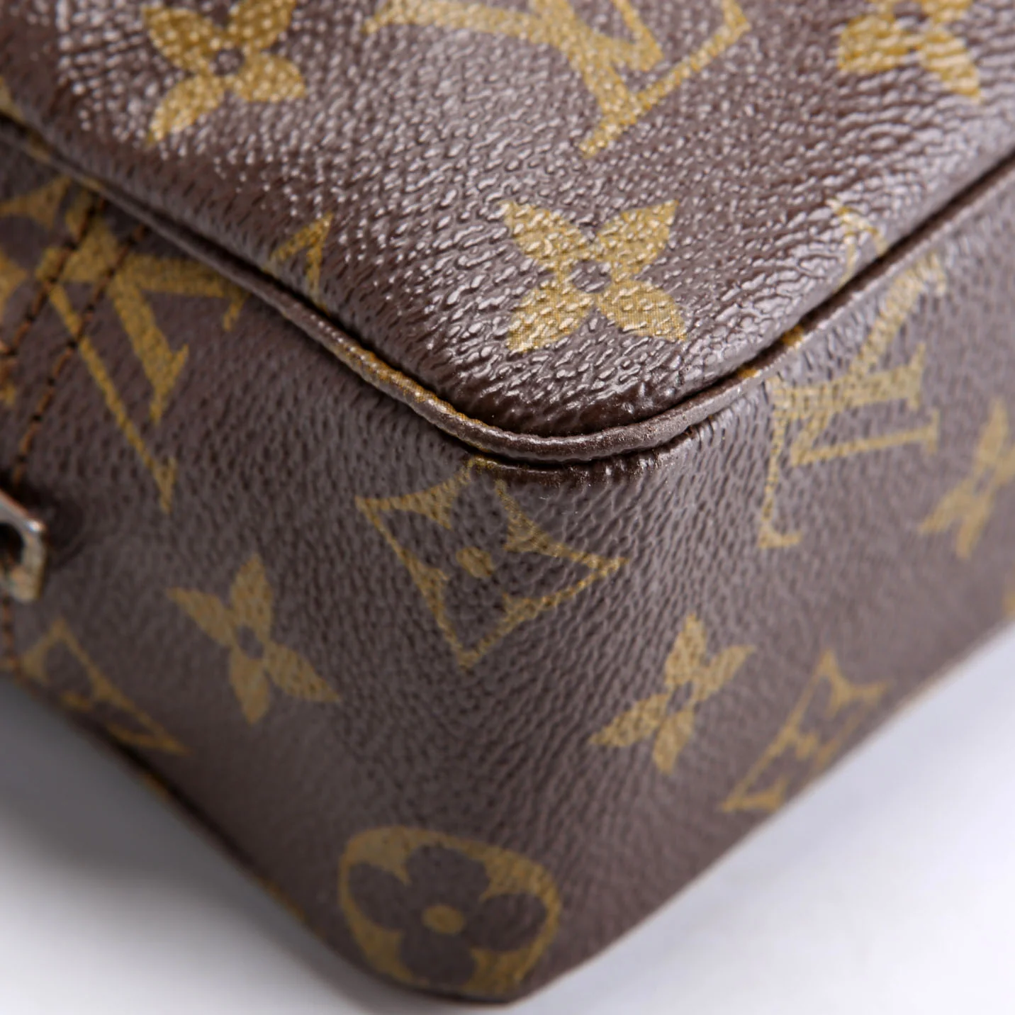 Trousse Toilette 23 Monogram - Image 6