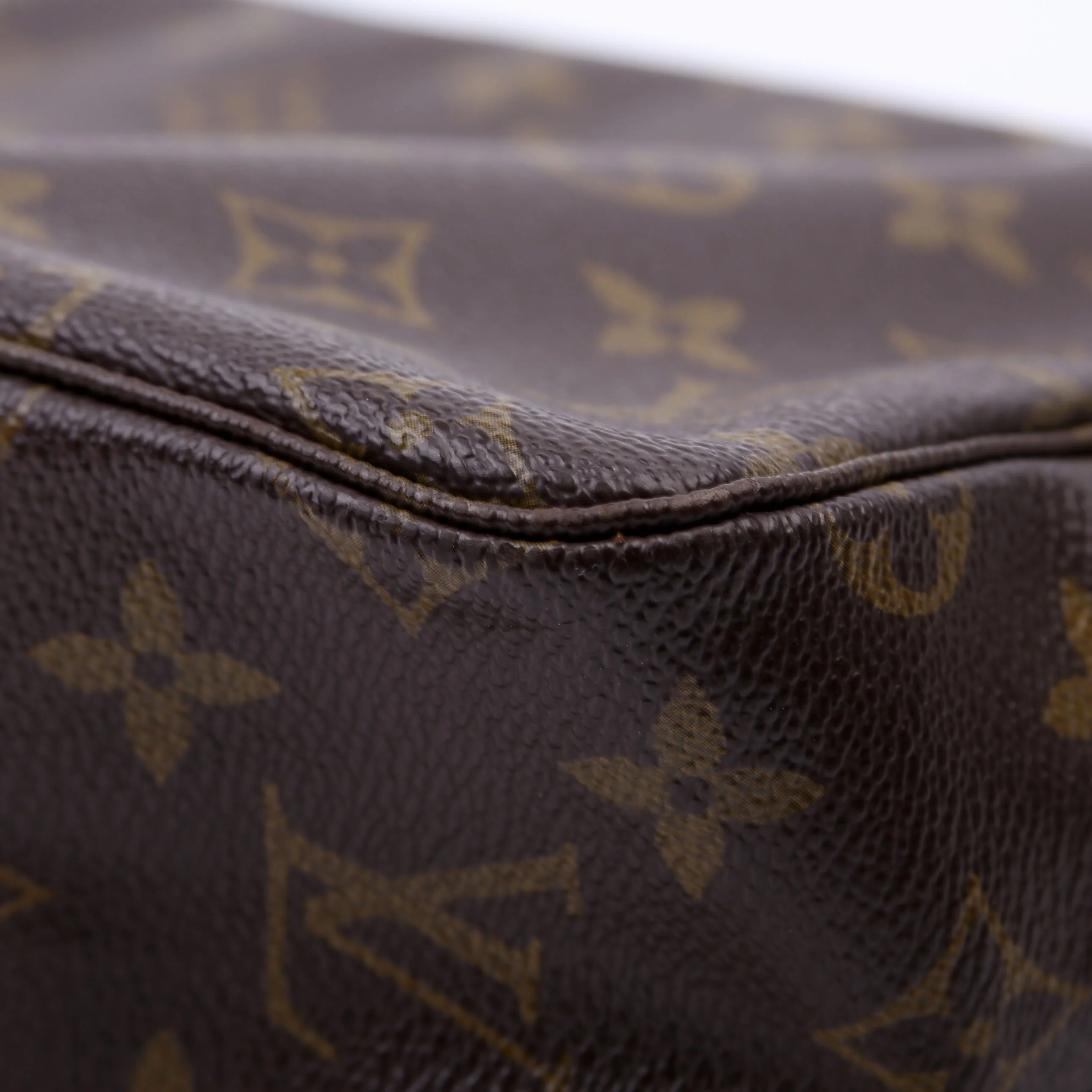 Trousse Toilette 28 Monogram - Image 8