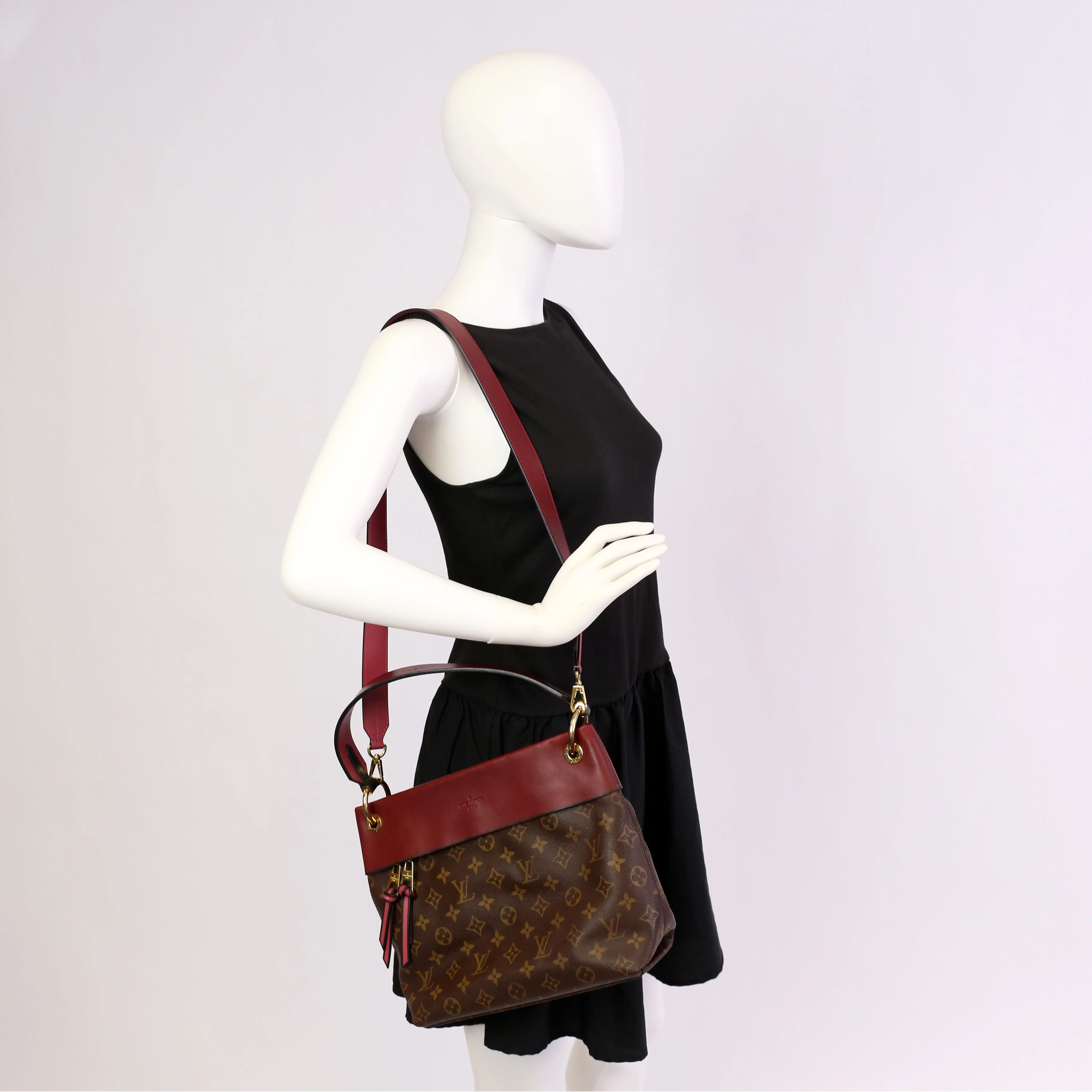 Tuileries Besace Hobo Monogram Burgundy - Image 11