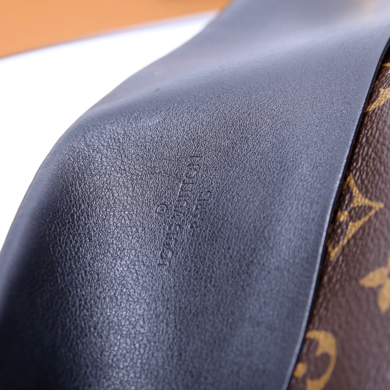Tuileries Hobo Monogram Leather Black - Image 6