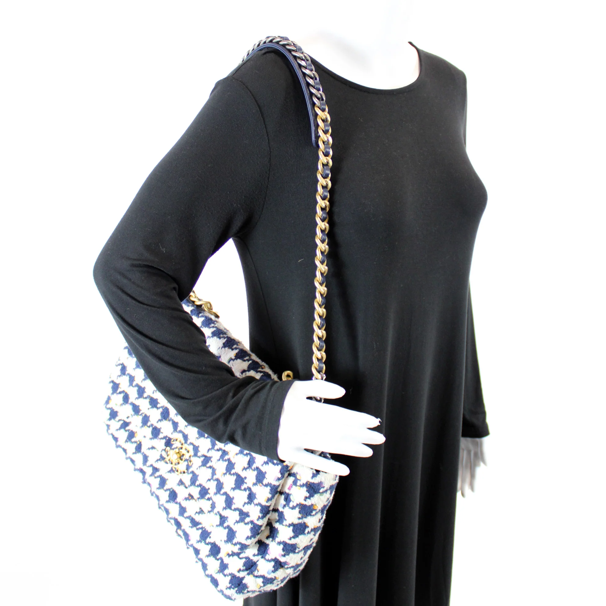 Tweed Houndstooth 19 Maxi Flap - Image 10