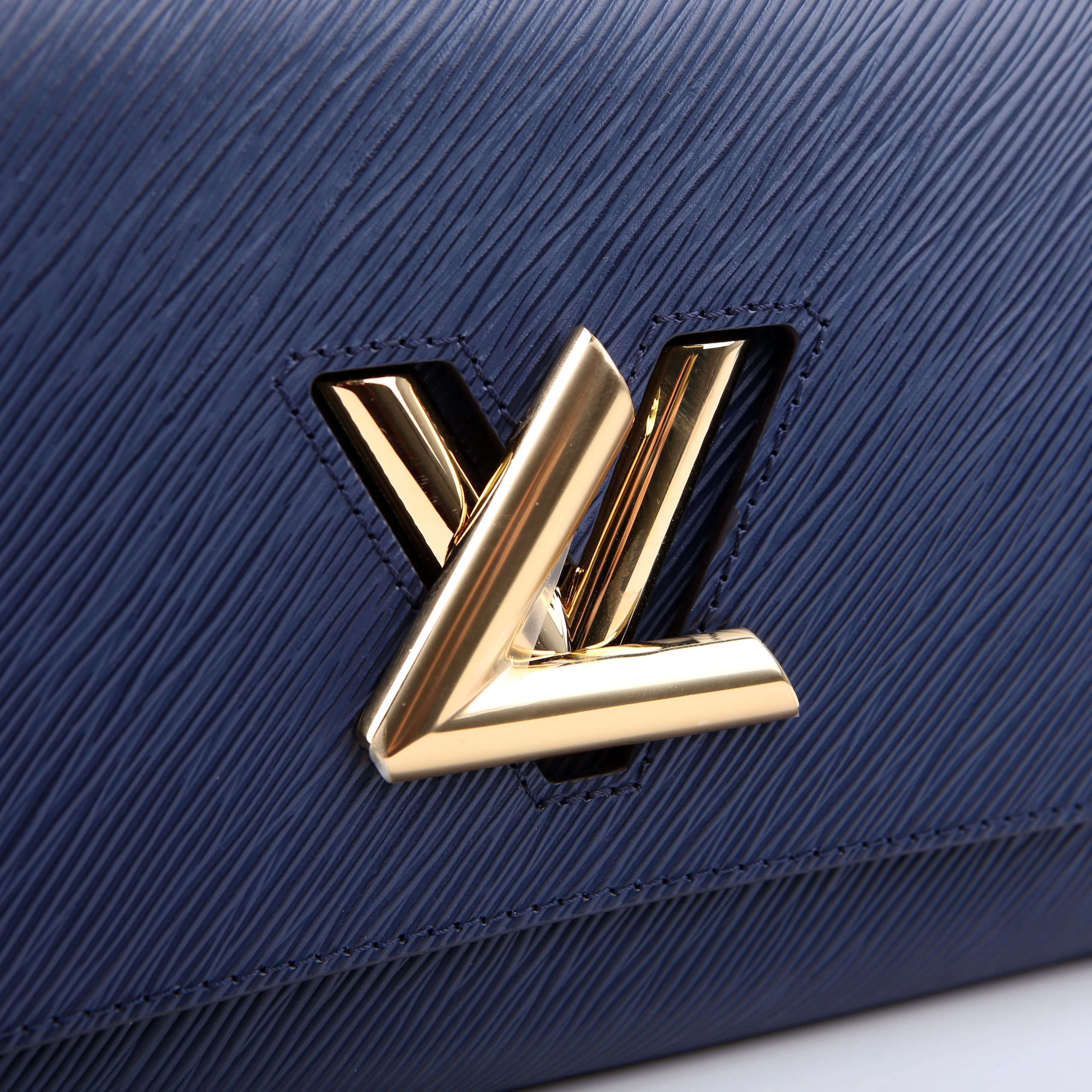 Twist MM Epi Navy Blue - Image 9