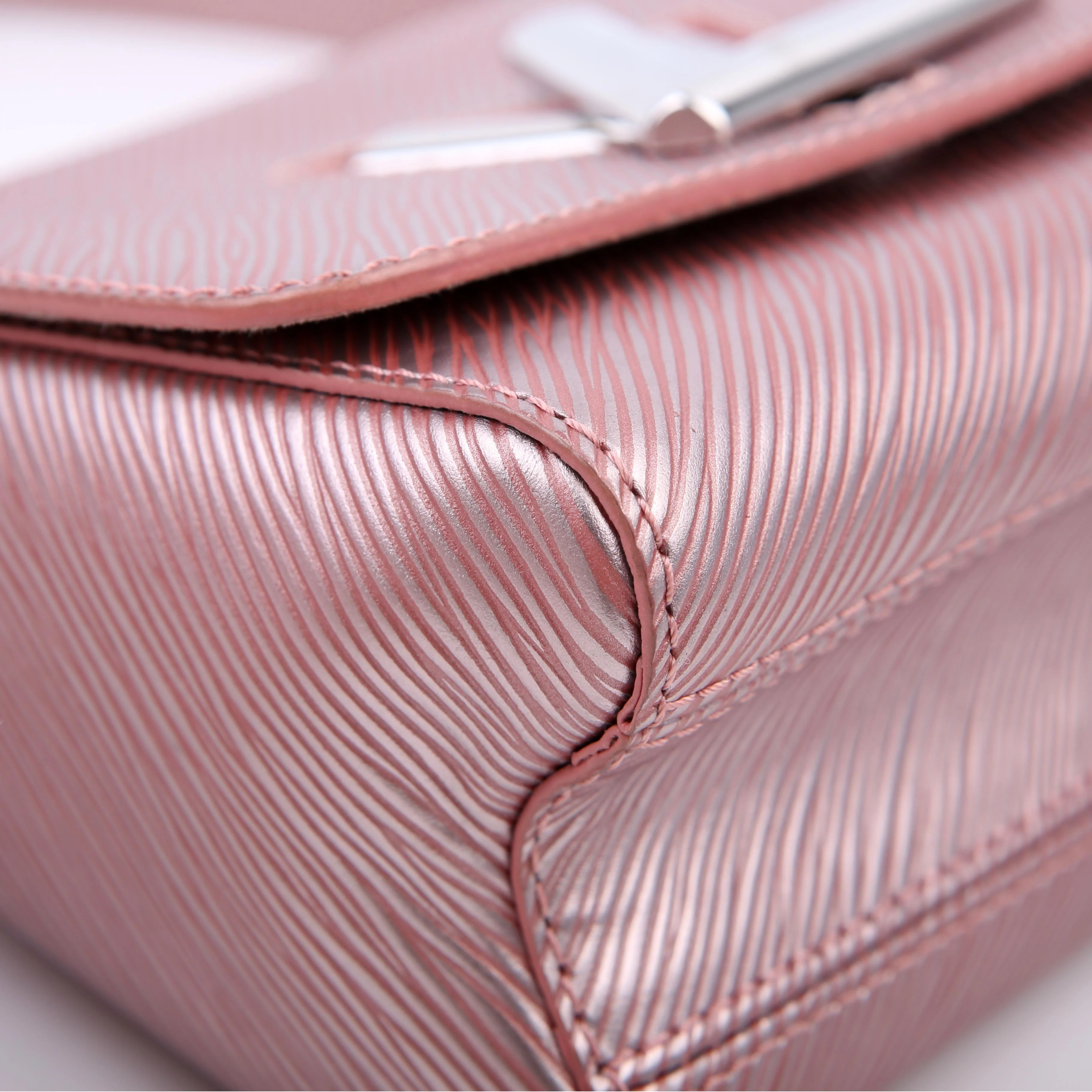 Twist PM Epi Pink - Image 5