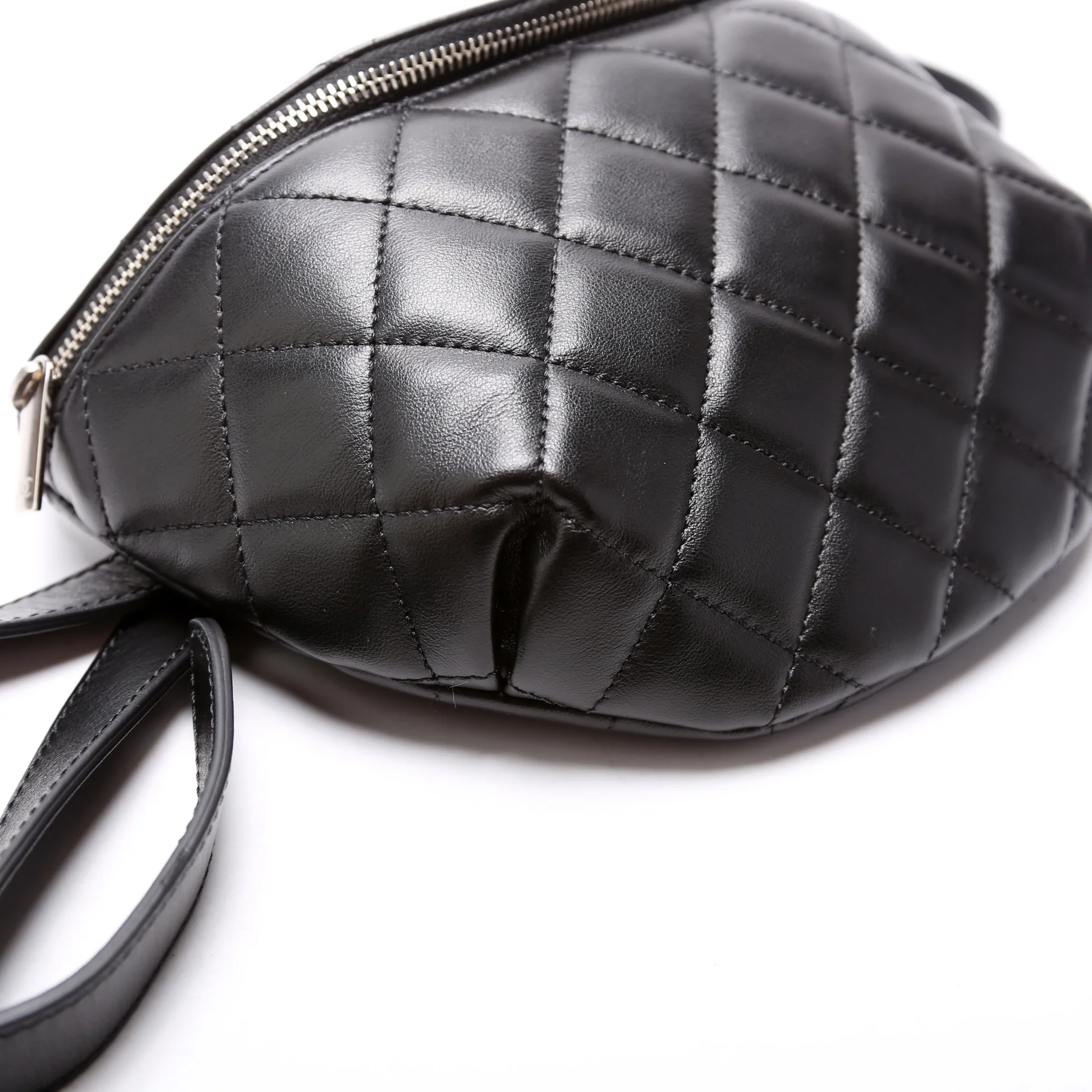 Uniform Waist Belt Bag Quilted Caviar 29M - Image 5