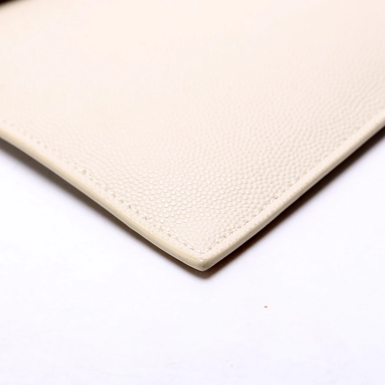 Uptown Pouch Grain White - Image 5