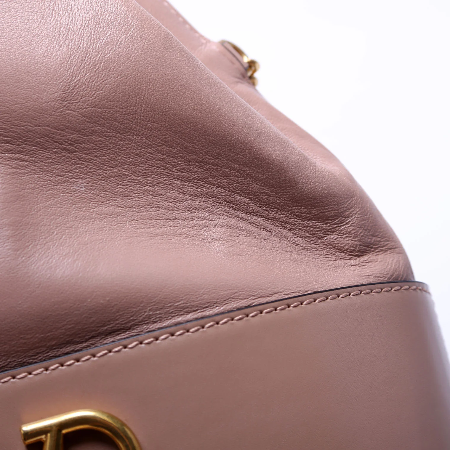 V Logo Mini Bucket Bag Tan - Image 7