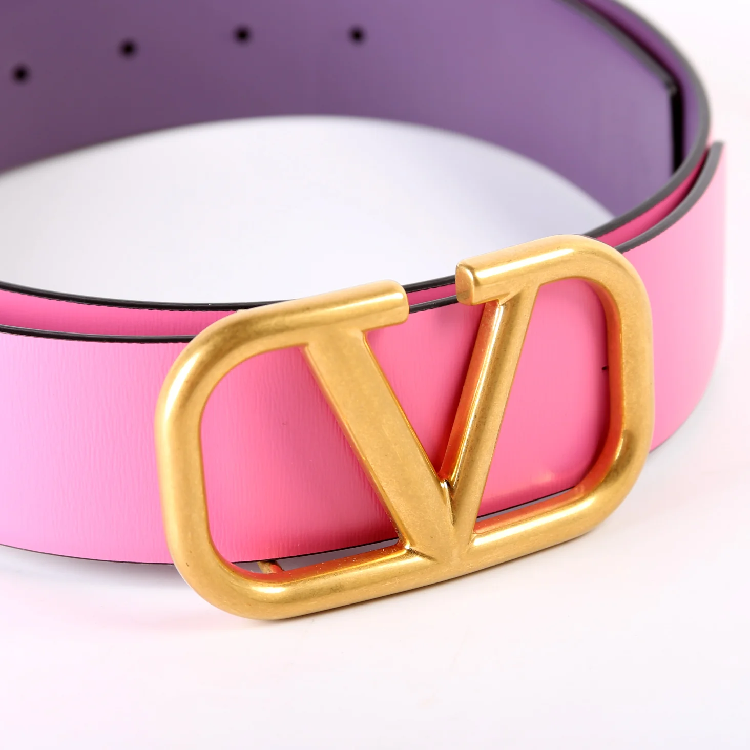 V Logo Signature 40MM Reversible Leather Belt Size 85/34 Pink/Purple - Image 7