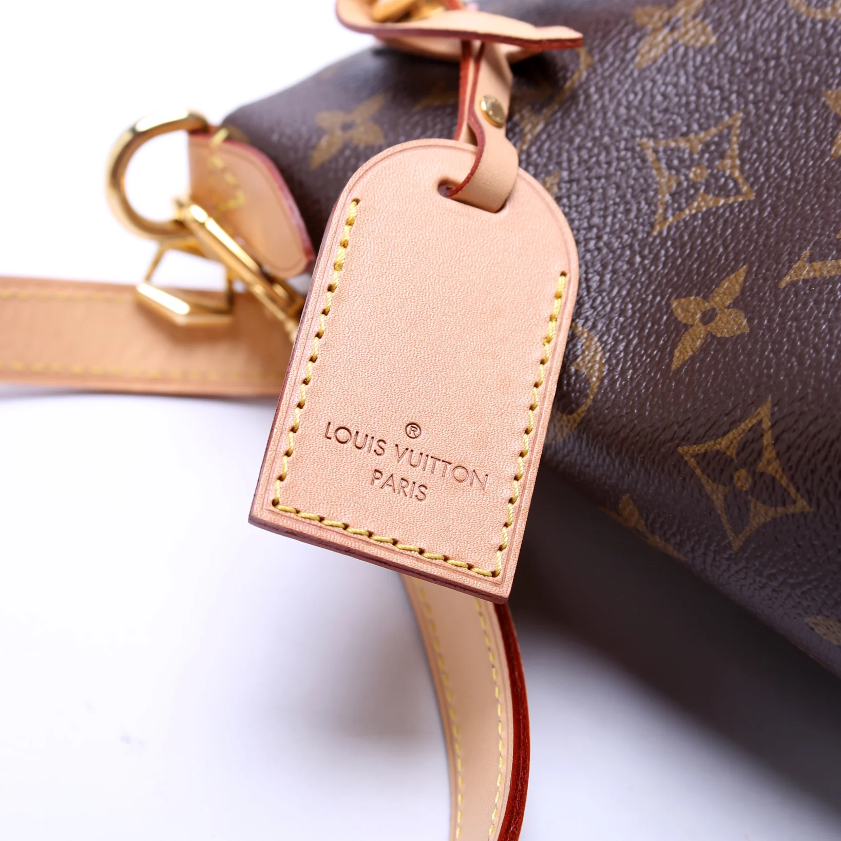 V Tote BB Monogram - Image 6