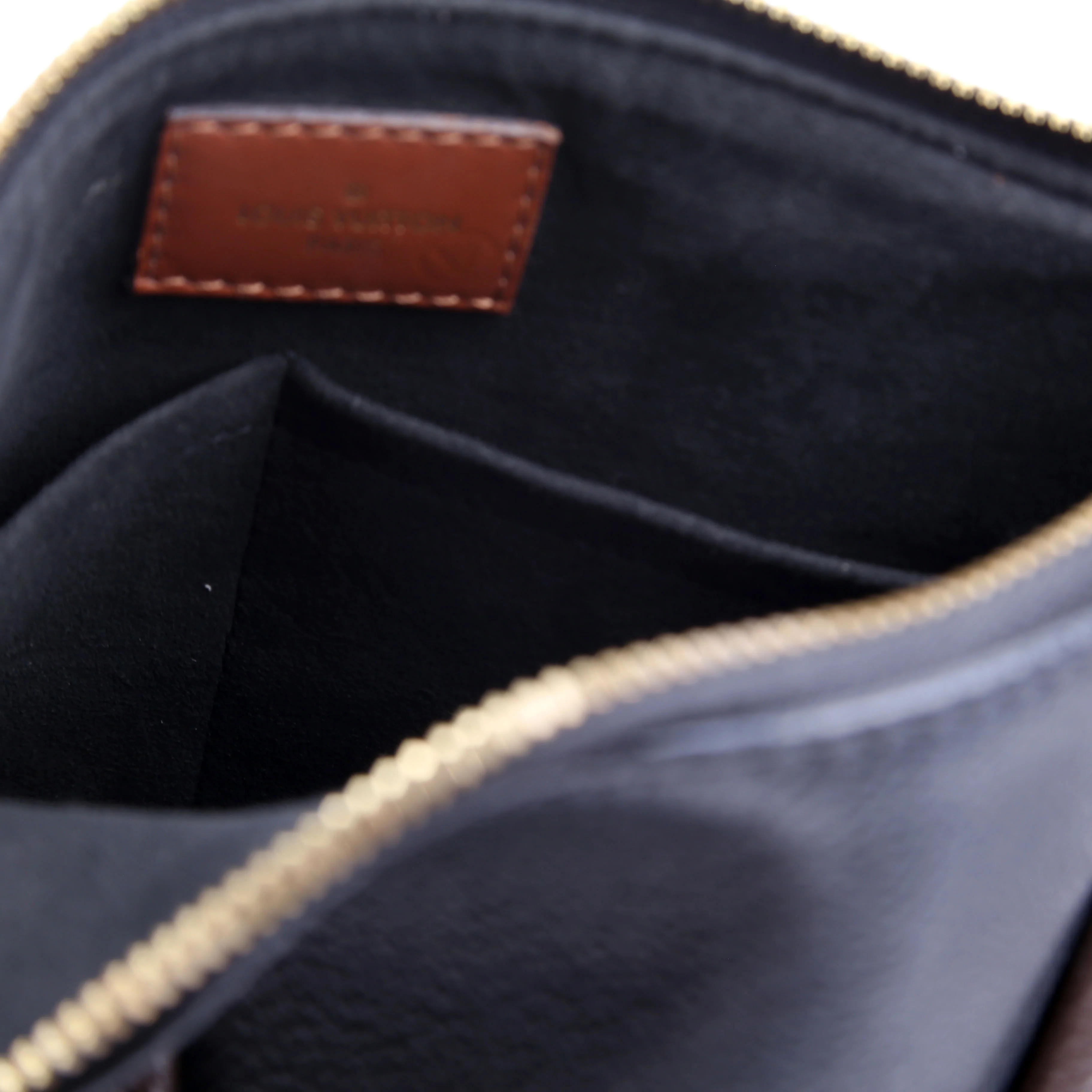 V Tote BB Monogram Black - Image 11