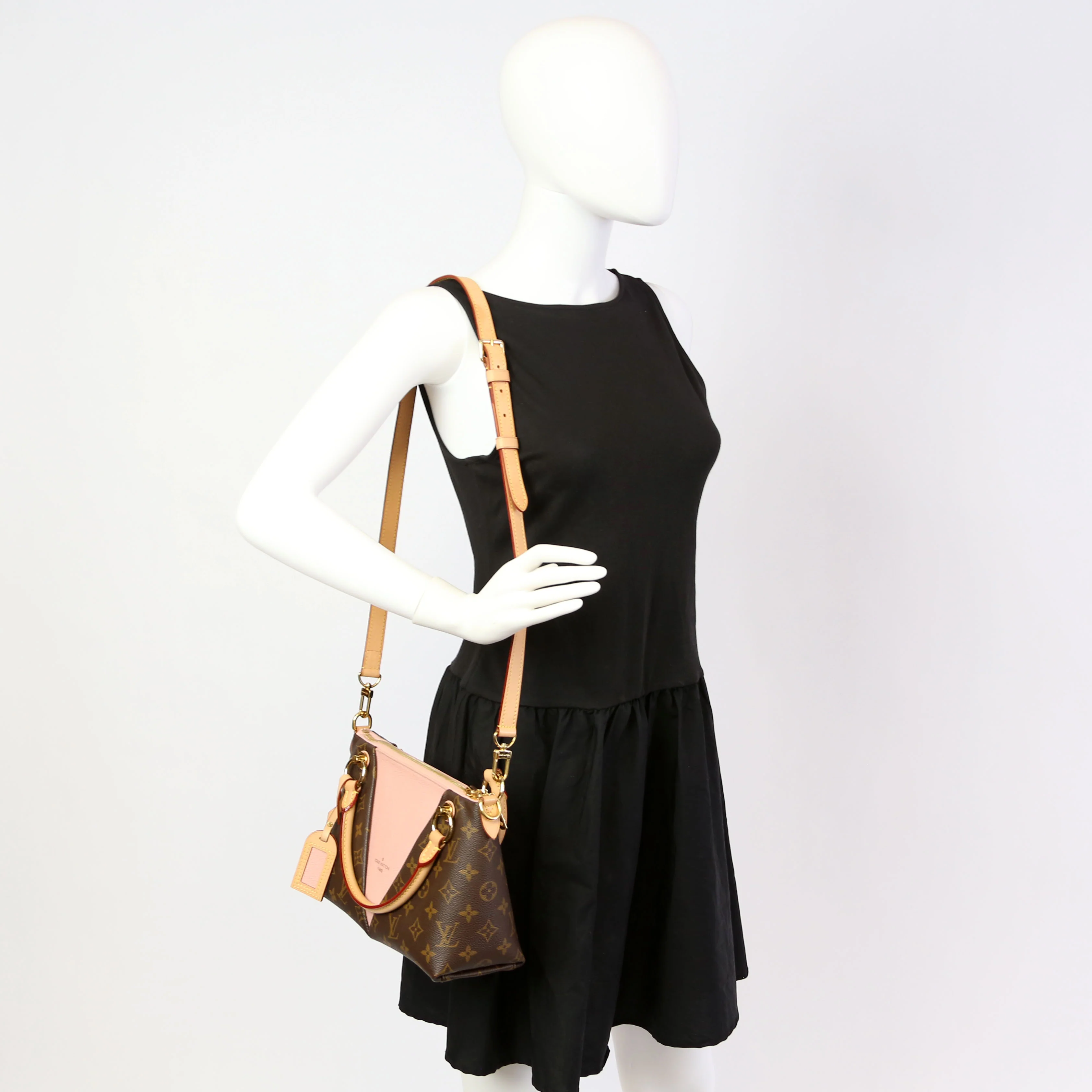 V tote BB Monogram Pink - Image 15