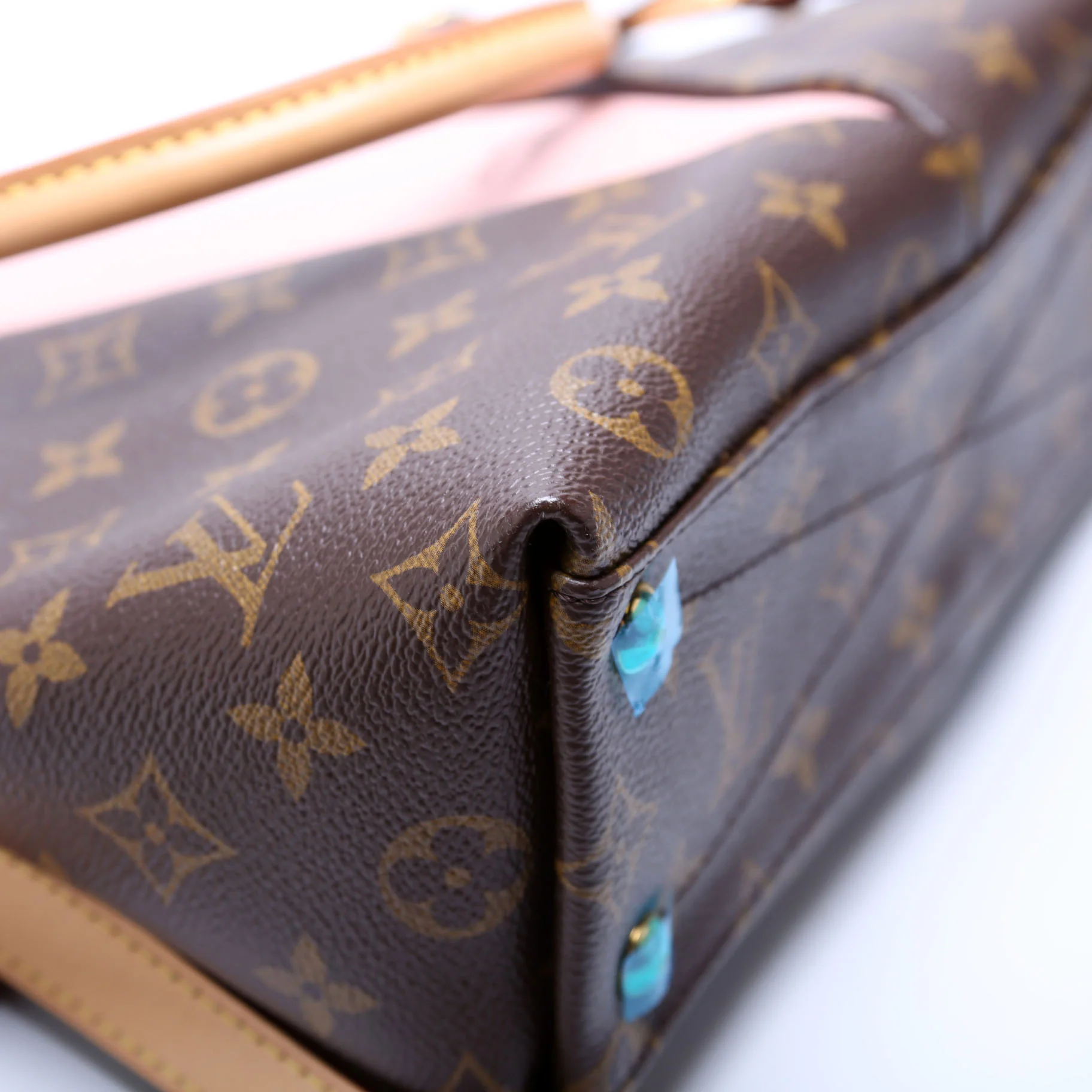 V Tote BB Monogram Pink - Image 5