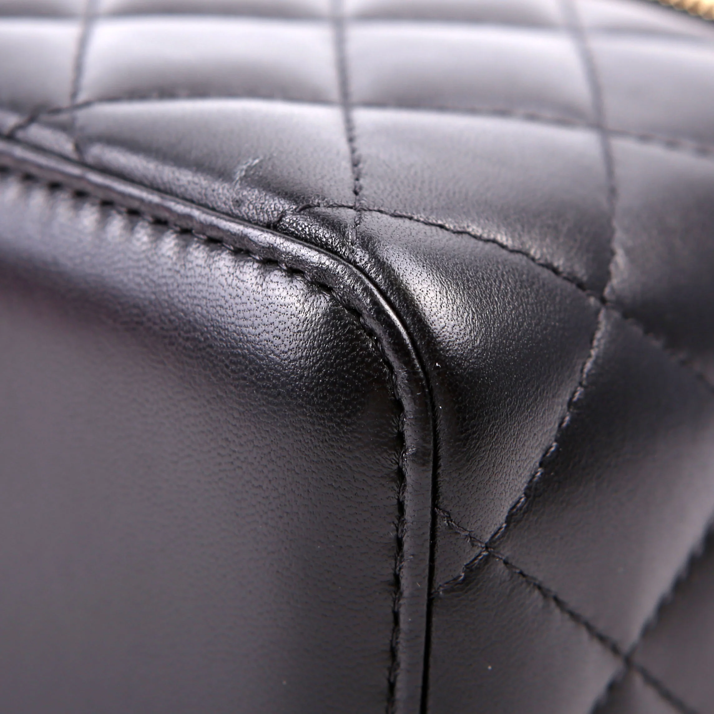 Vanity Case Small with Chain Lambskin 30M Black - Image 6