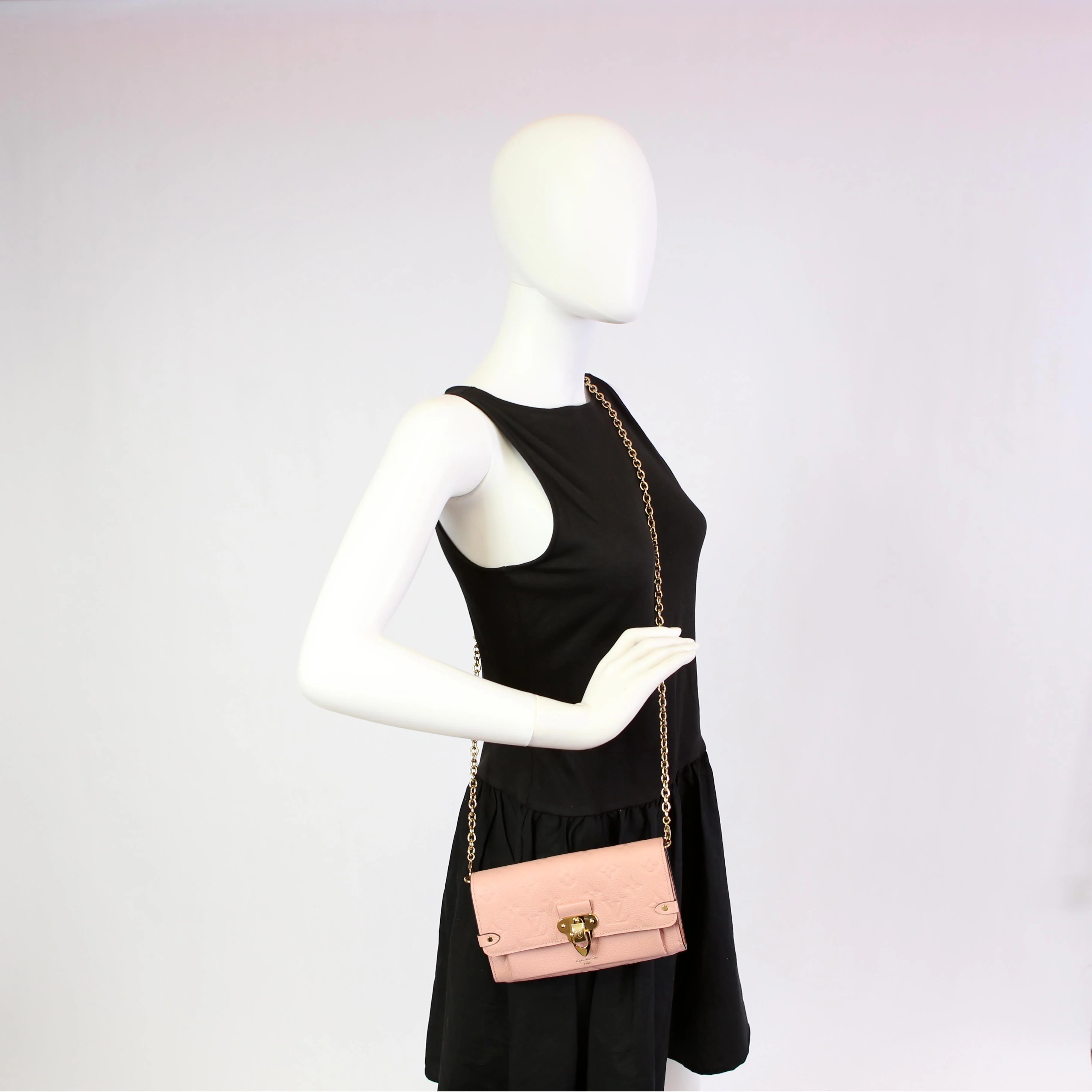 Vavin Chain Wallet Empreinte Pink - Image 11