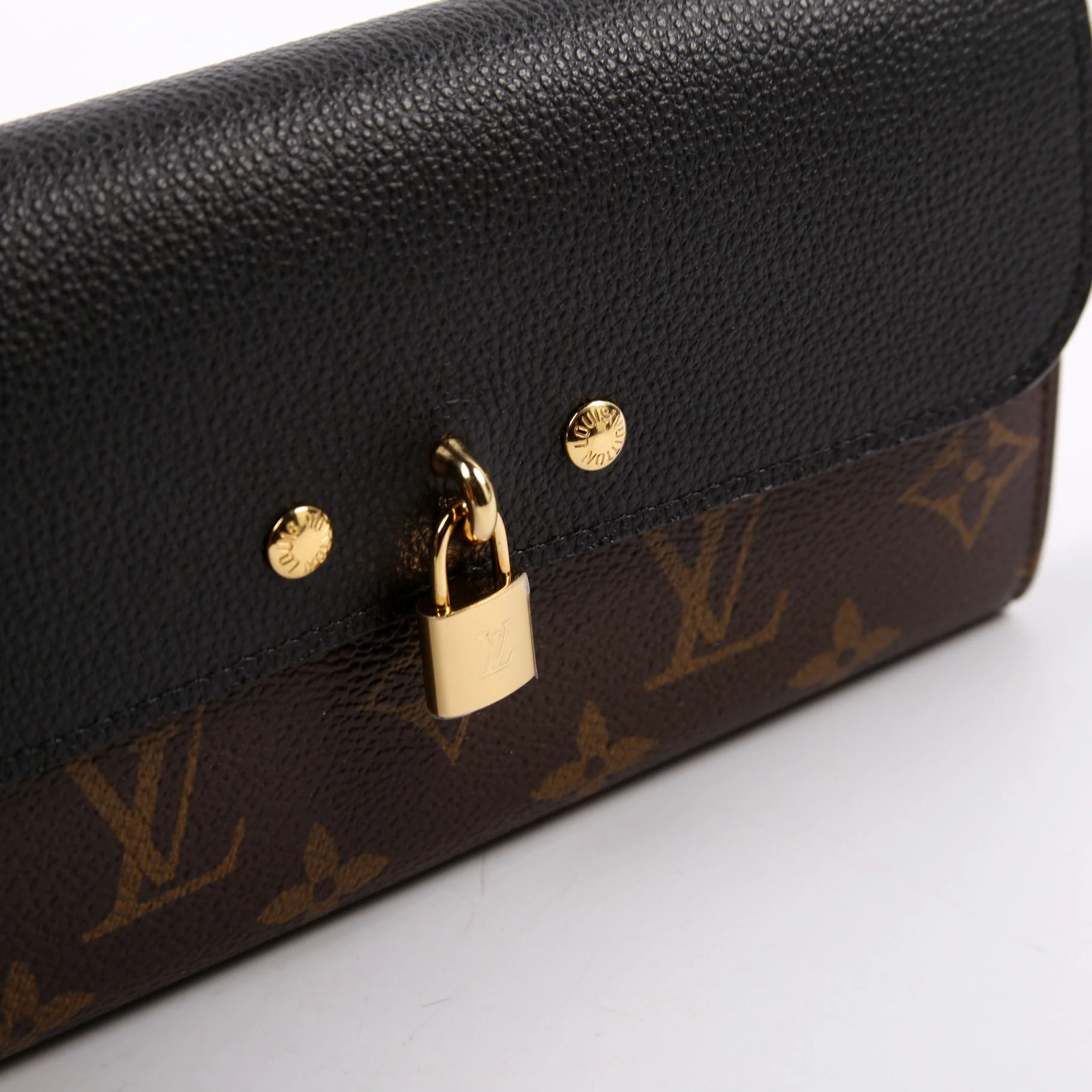 Venus Wallet Monogram - Image 6