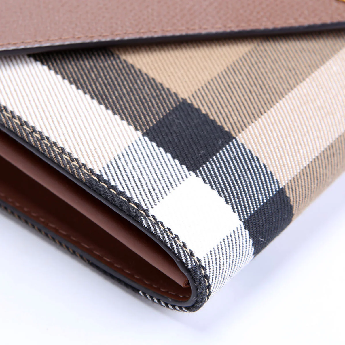 Vintage Check Hannah Strap Wallet - Image 5