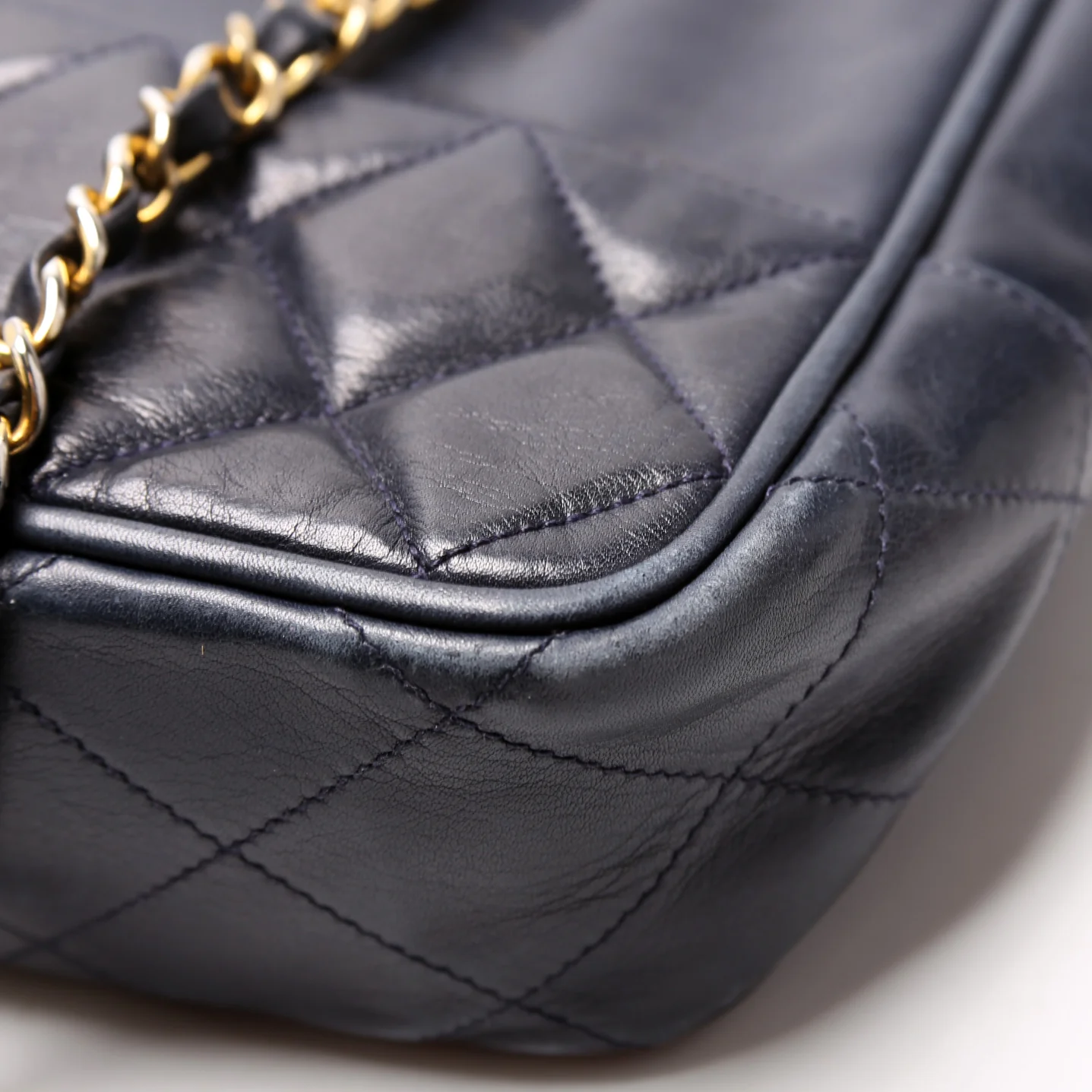 Vintage Shoulder Bag Lambskin Navy - Image 10