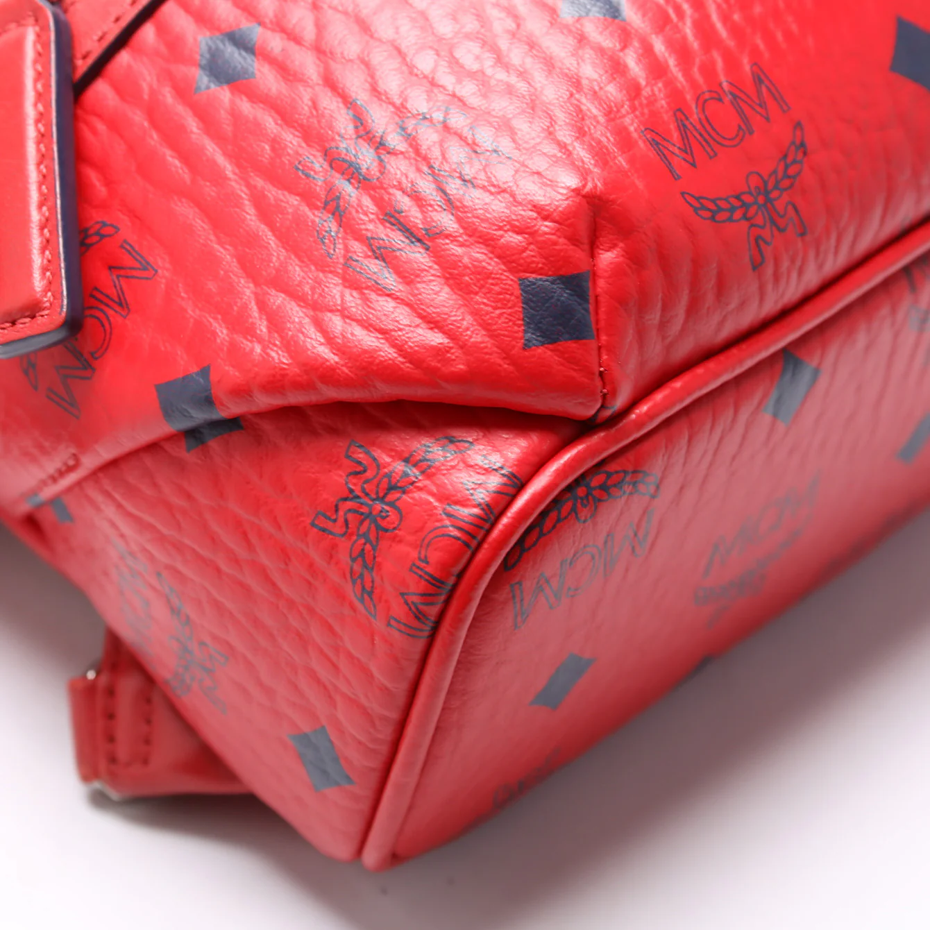 Visetos Aren Sling Bag - Image 5