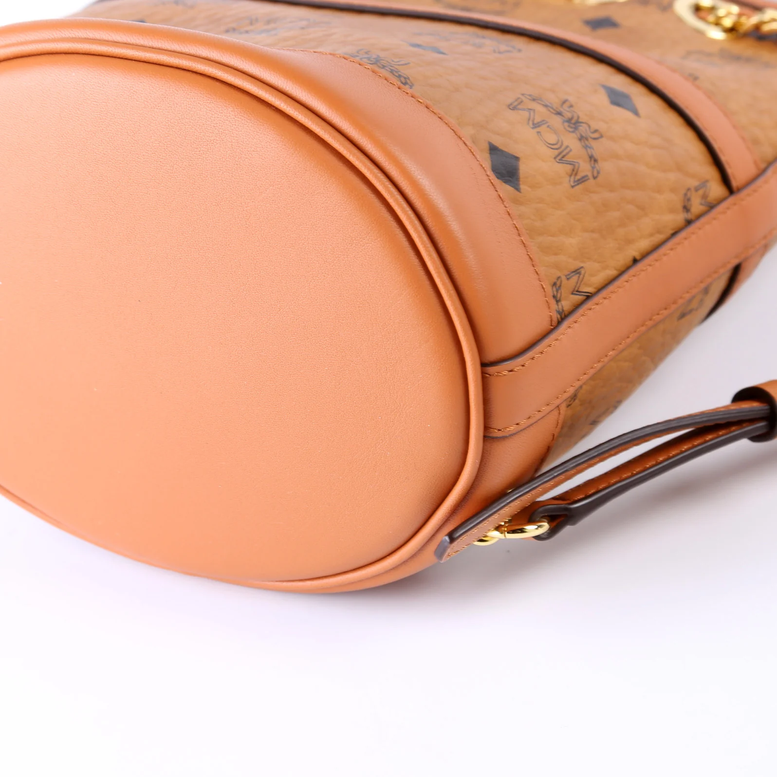 Visetos Mini Aren Chain Backpack - Image 7