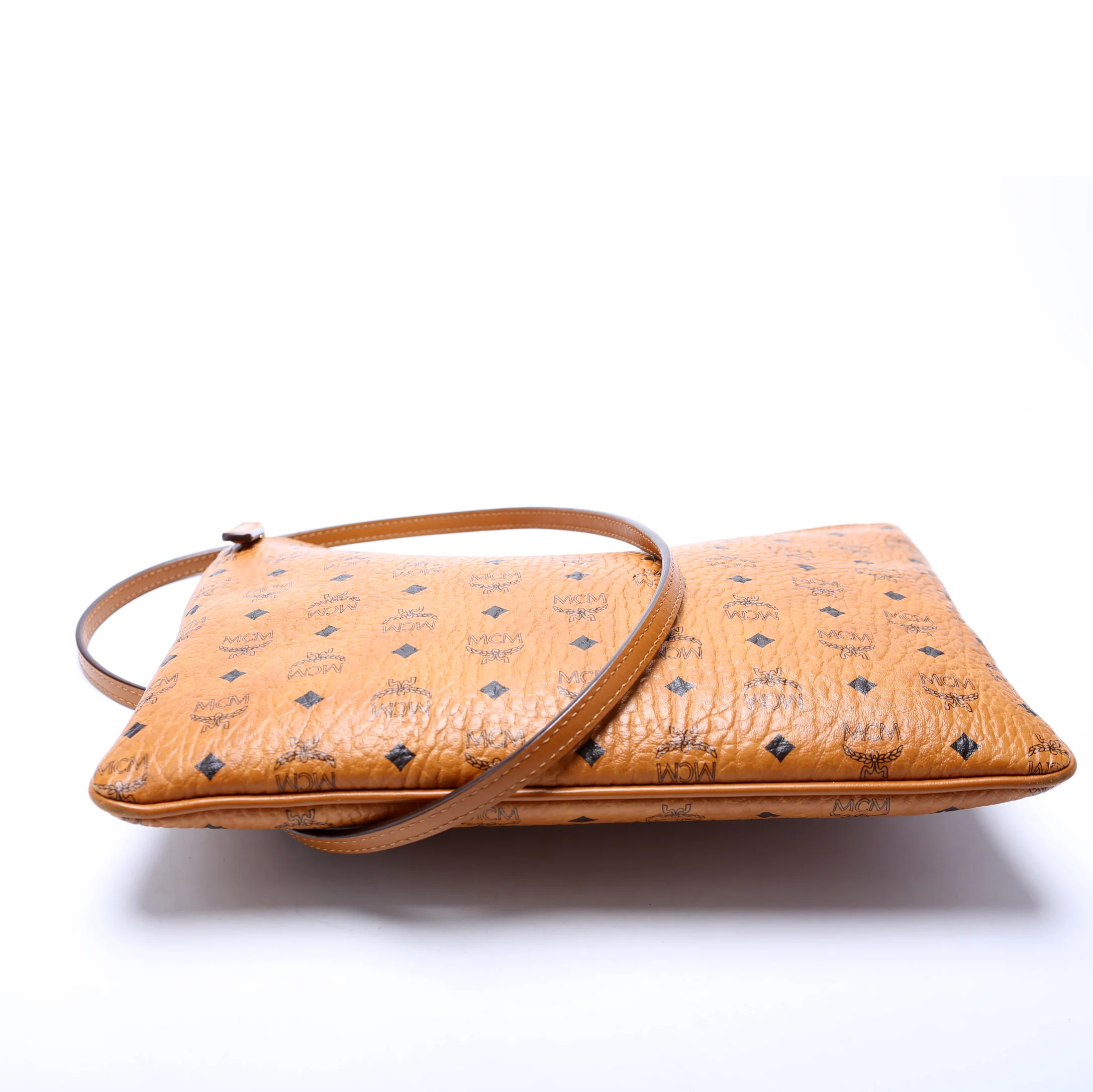 Visetos Pouch Crossbody - Image 4